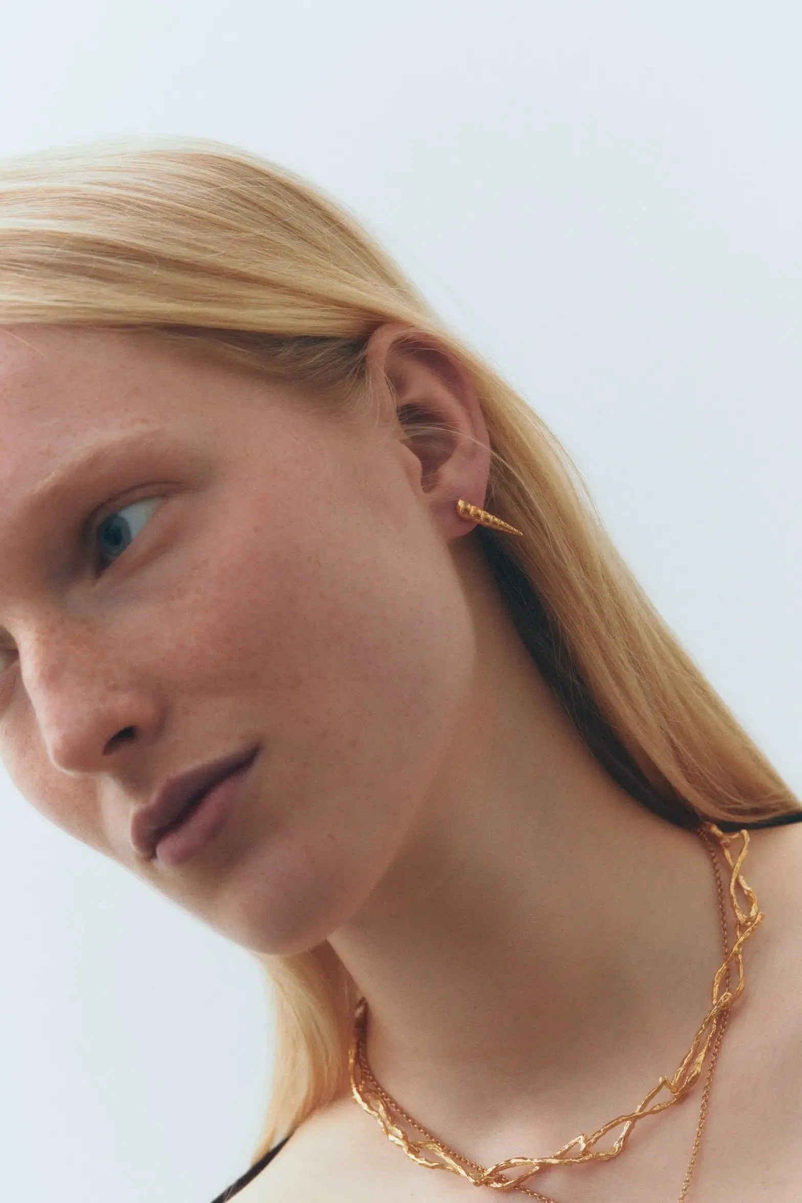 Sardina Choker sold by Simuero product image thumbnail 5