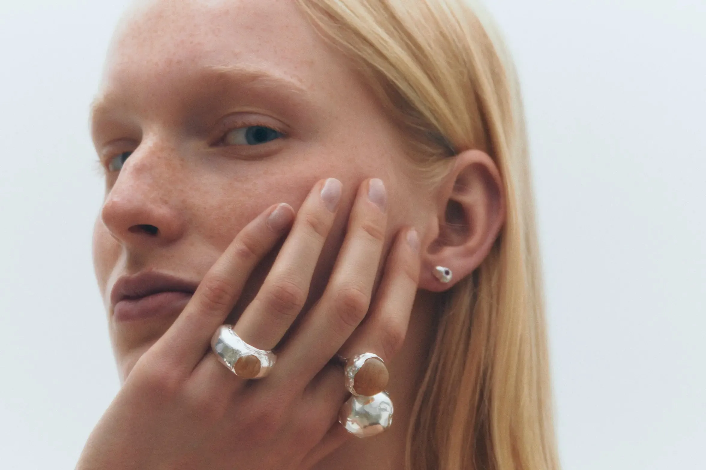 Guinda Solano sold by Simuero product image thumbnail 4