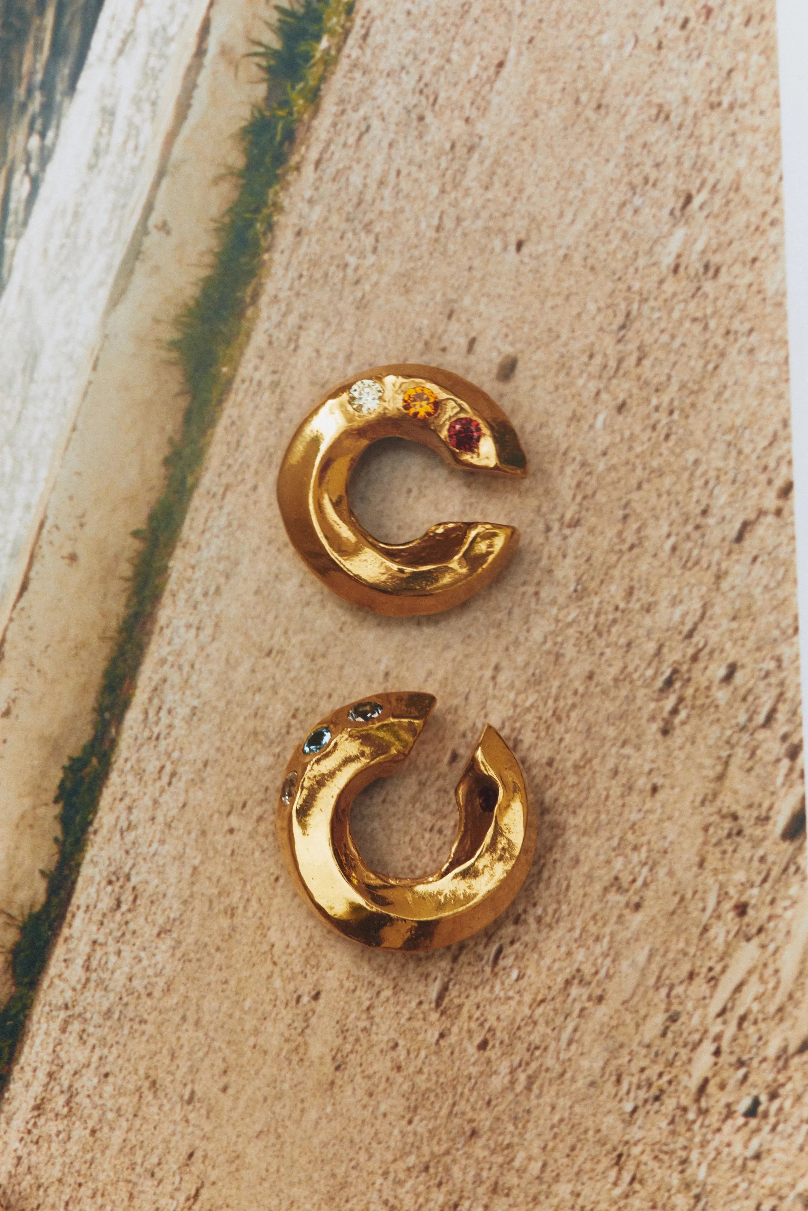 Sol y Sombra Ear Cuff sold by Simuero