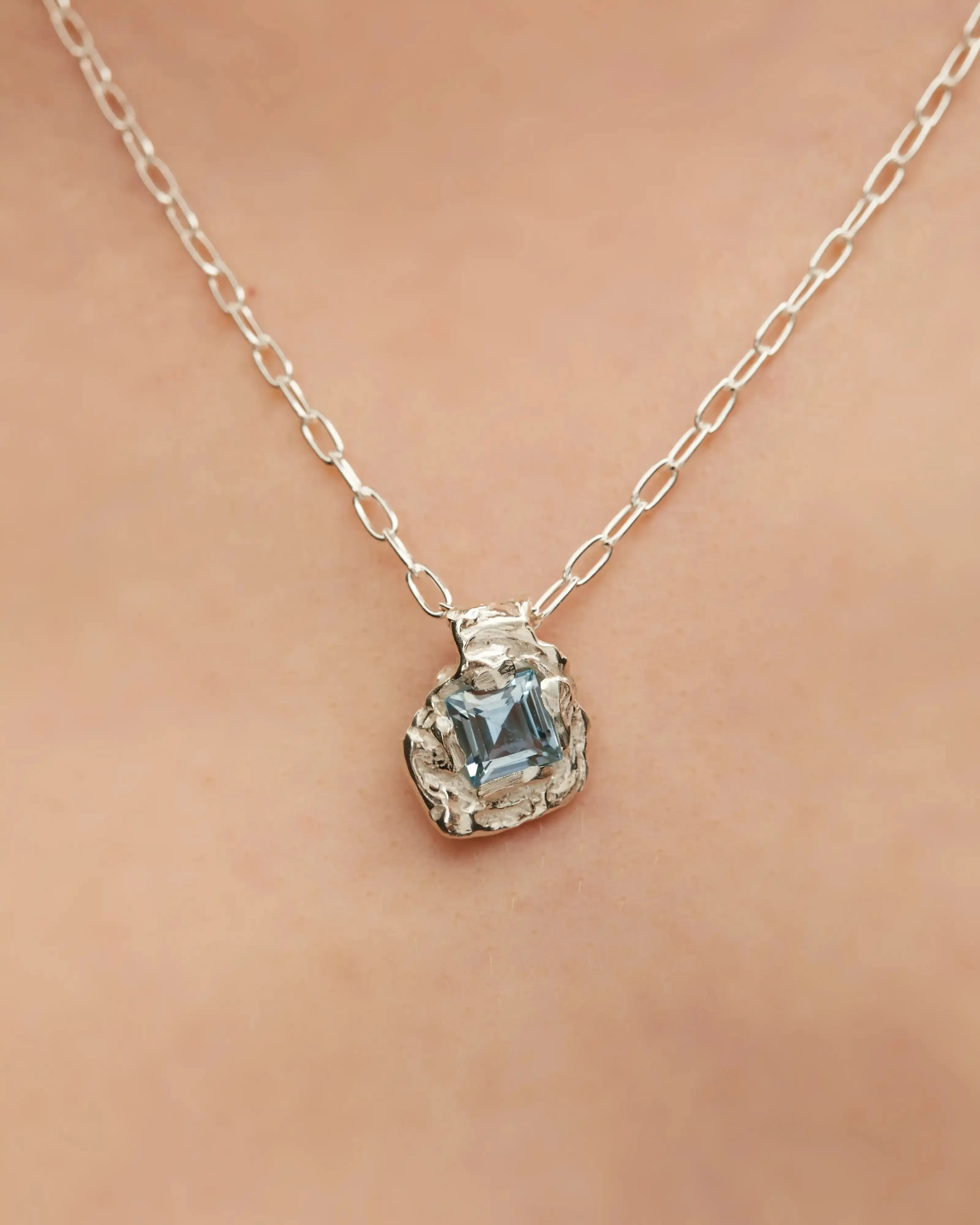 Marzo Necklace sold by Simuero product image thumbnail 3