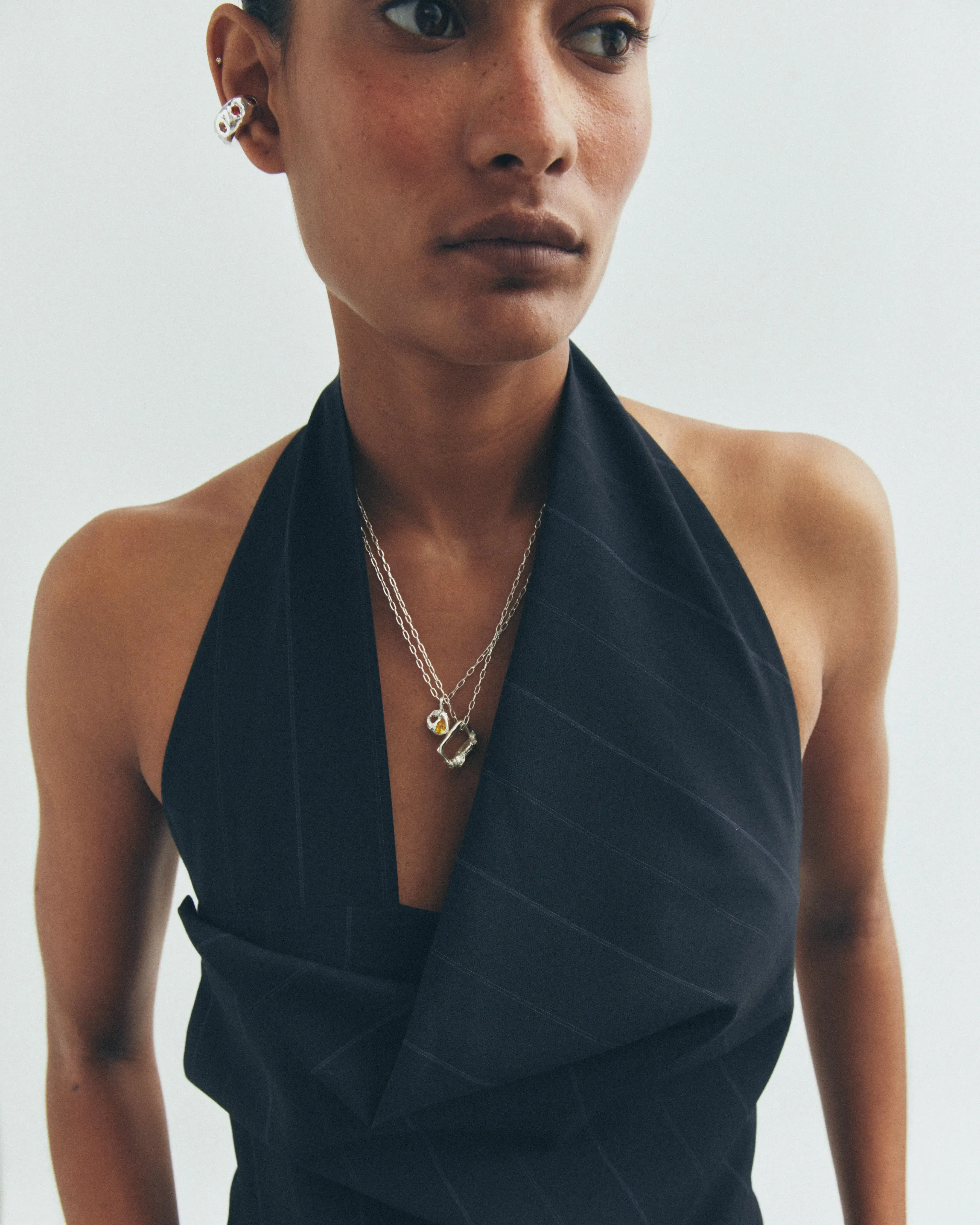 Noviembre Necklace sold by Simuero product image thumbnail 2