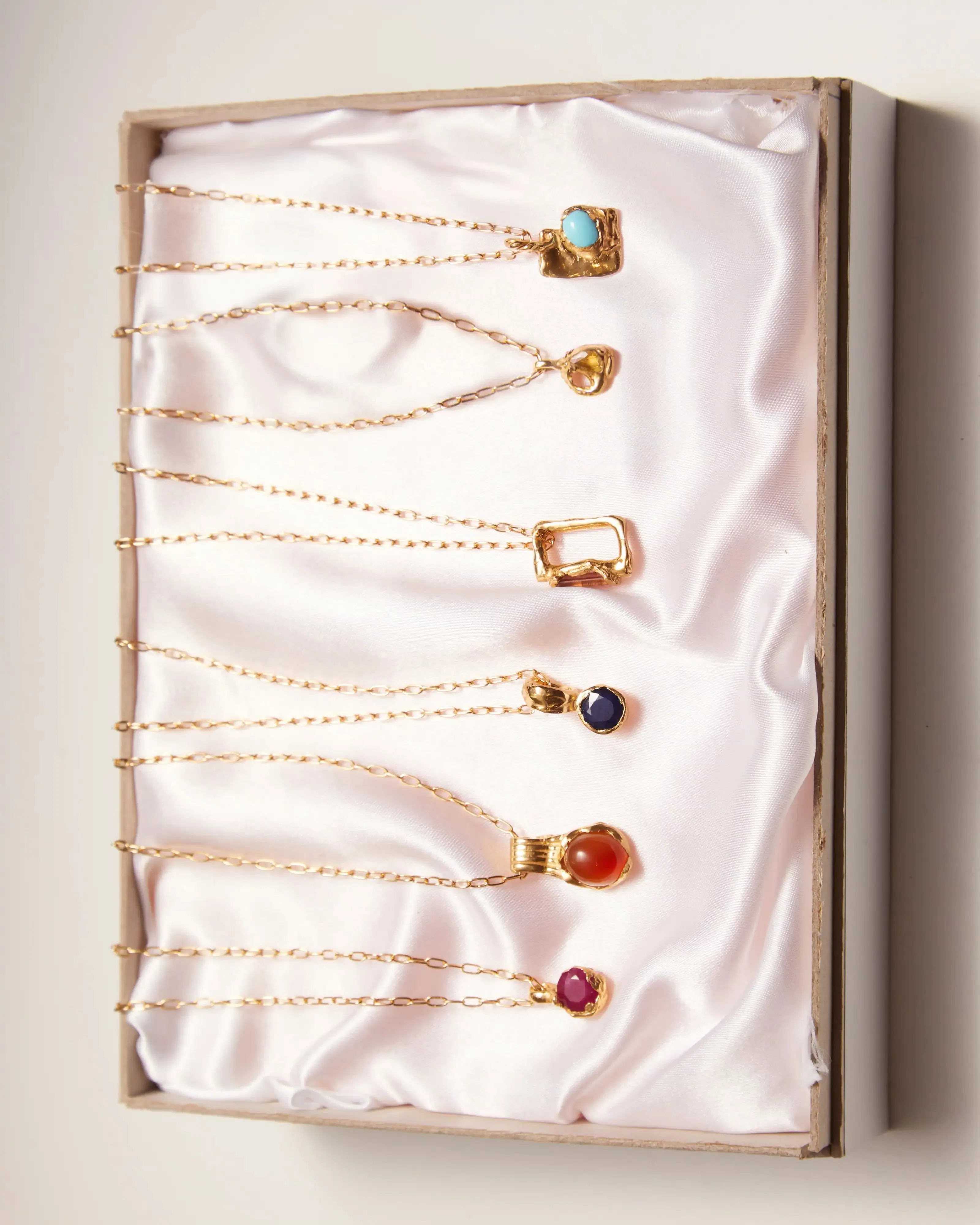 Diciembre Necklace sold by Simuero product image thumbnail 3