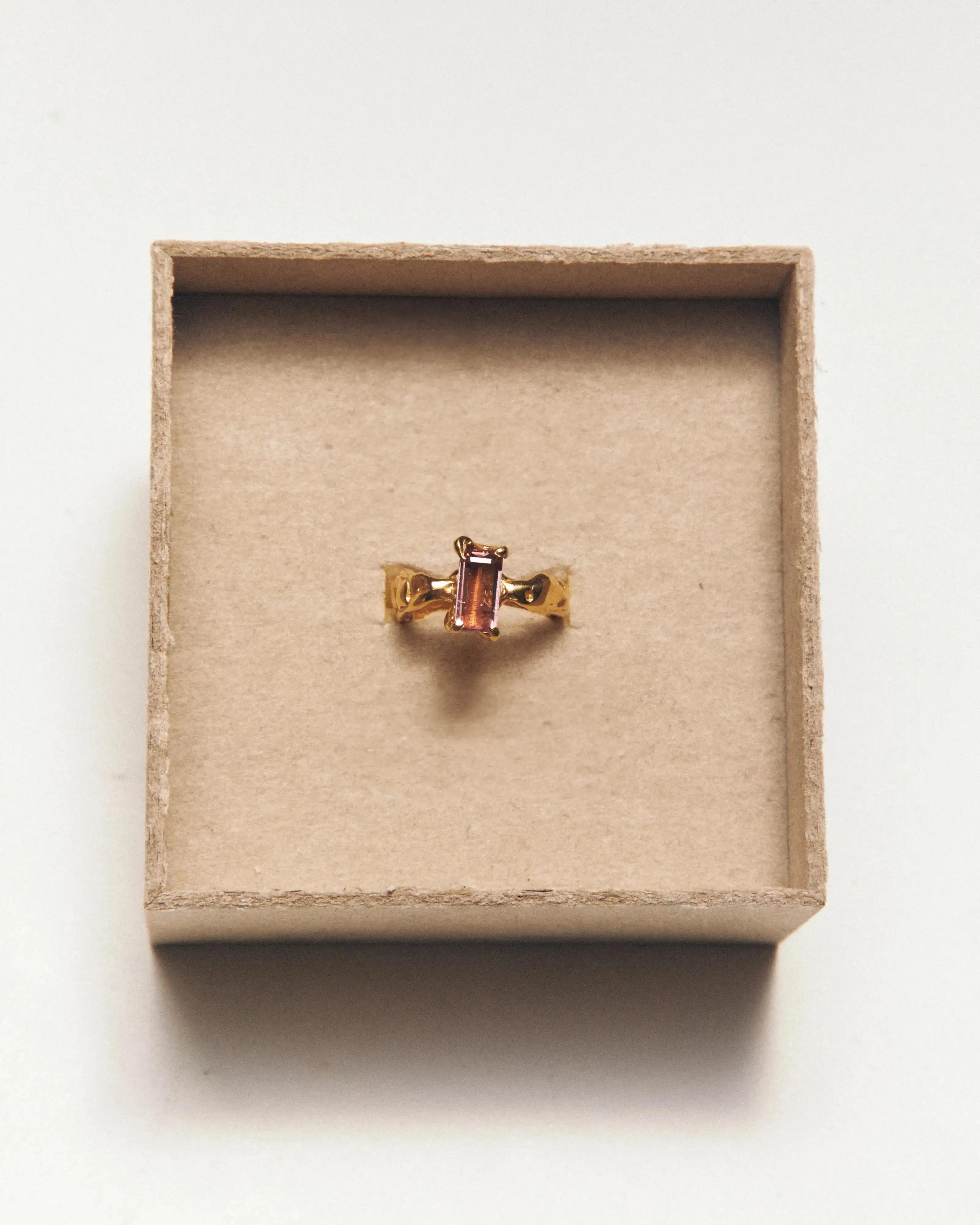 Octubre sold by Simuero product image thumbnail 4