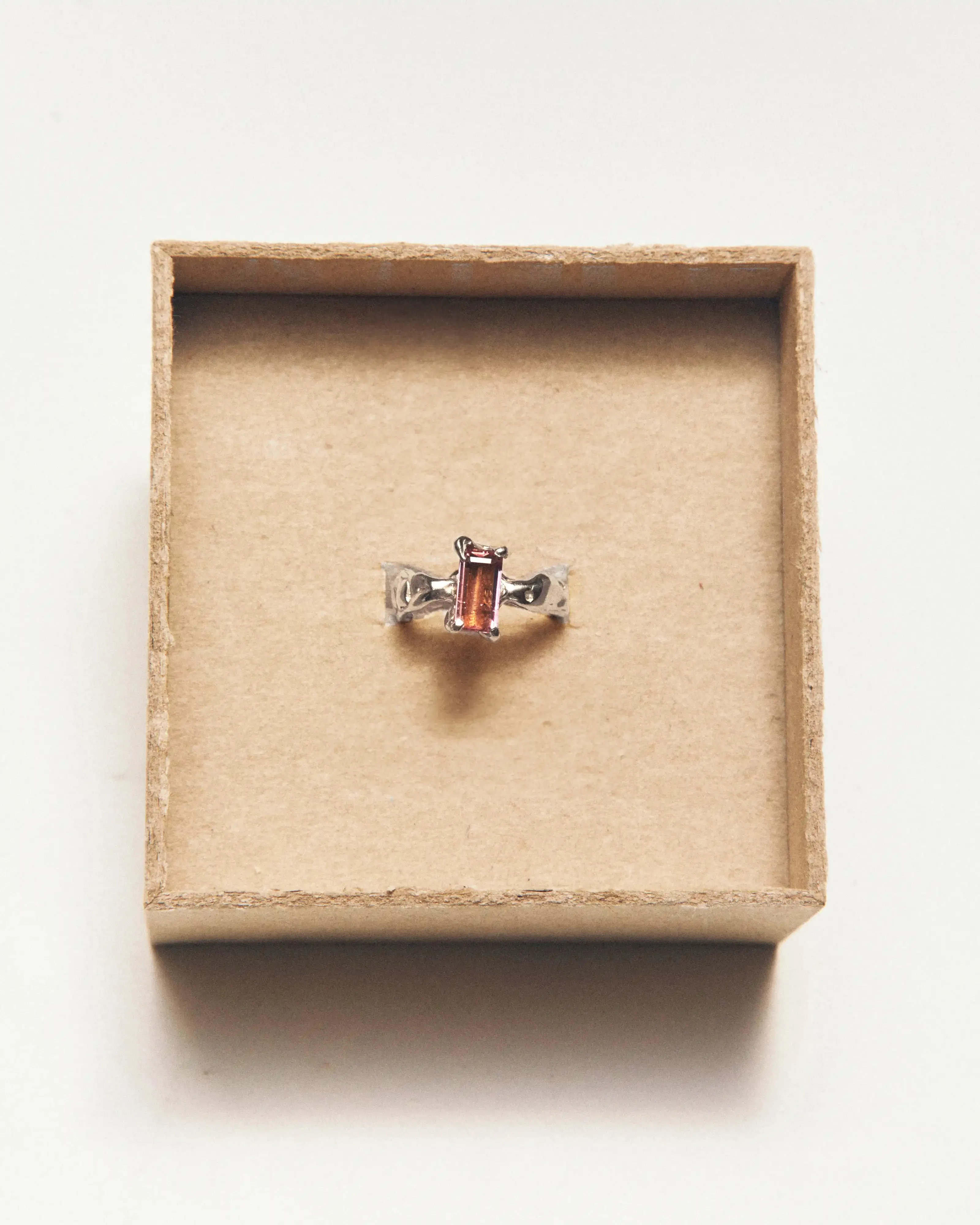 Octubre sold by Simuero product image thumbnail 3