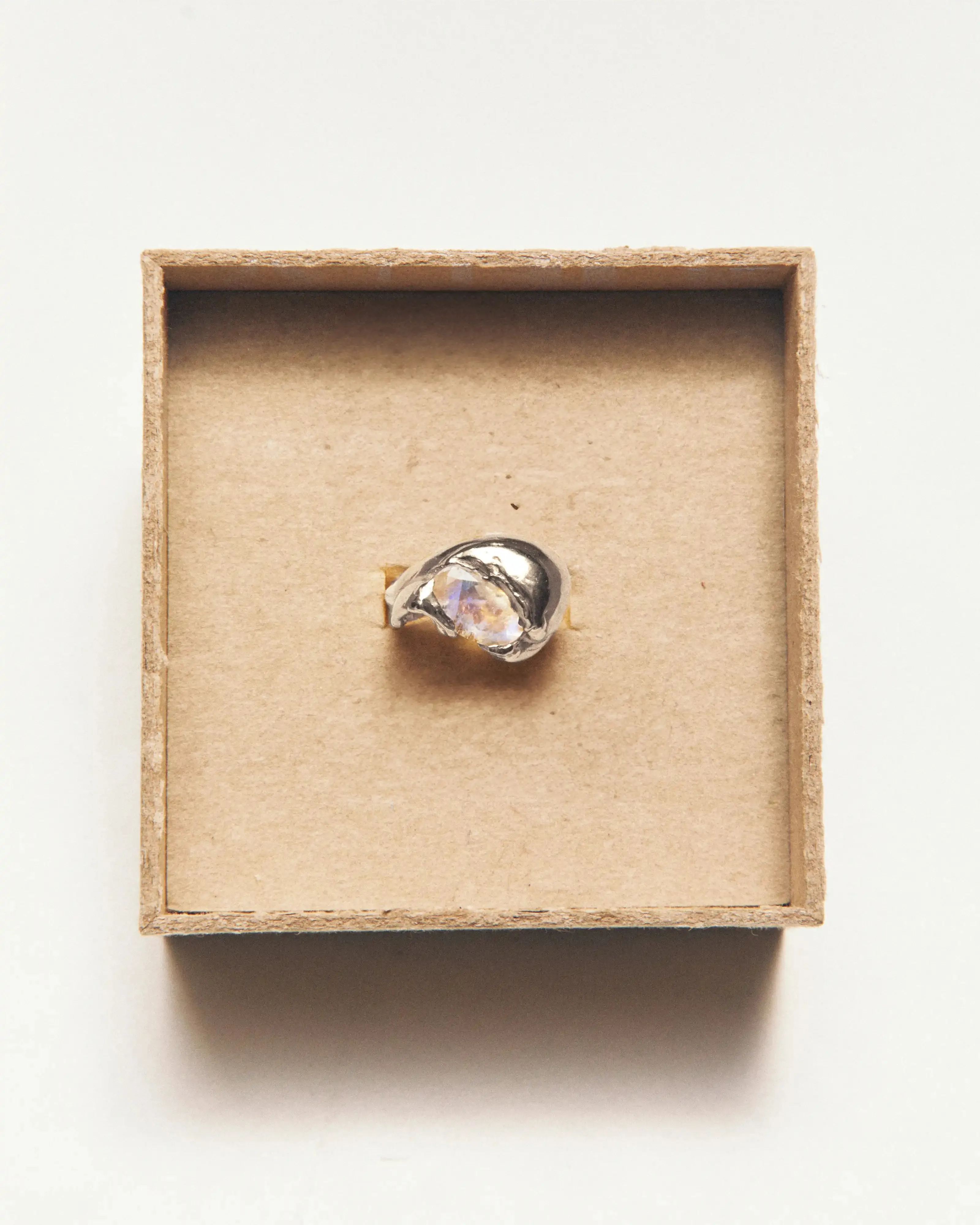 Junio sold by Simuero product image thumbnail 3