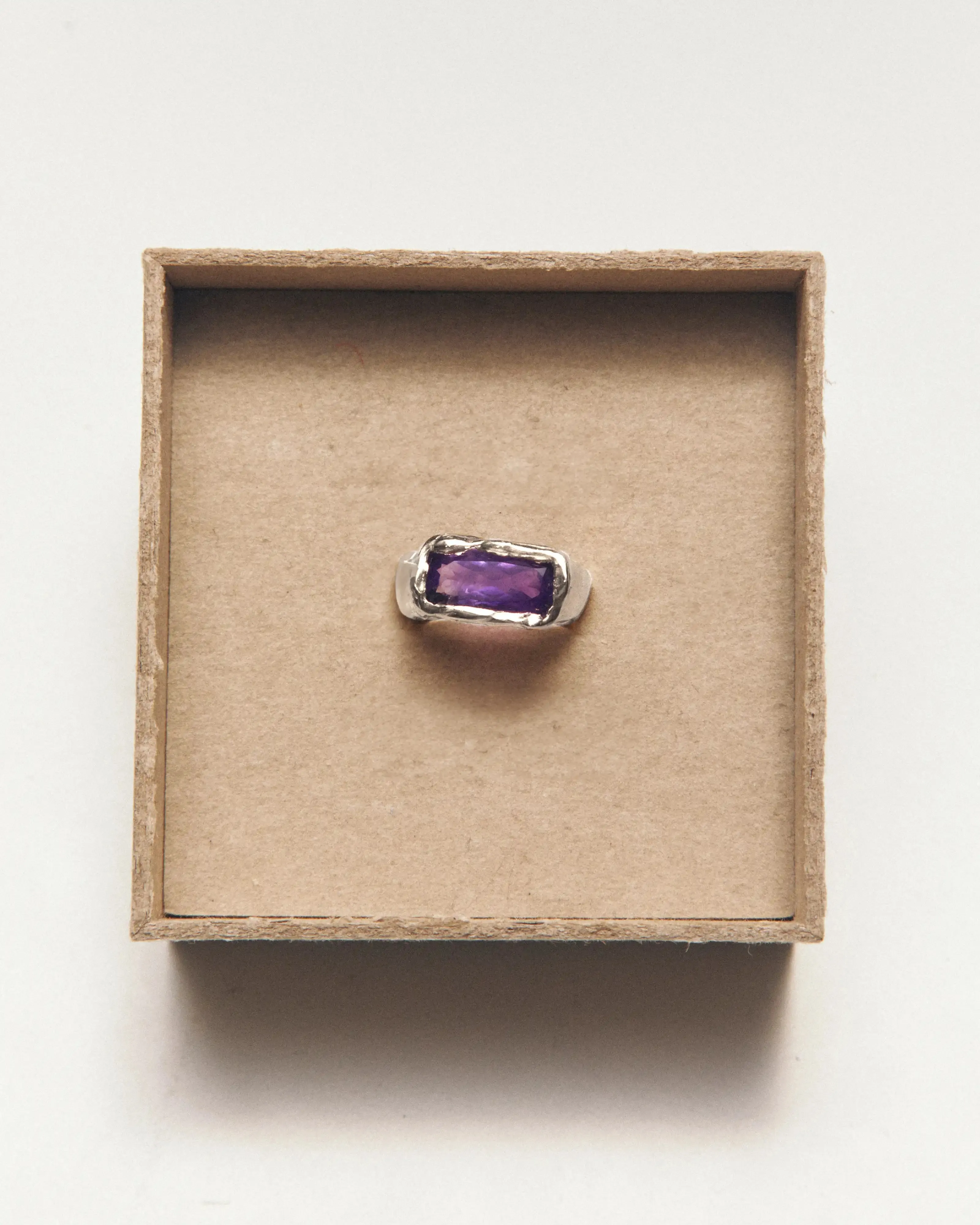 Febrero sold by Simuero product image thumbnail 3