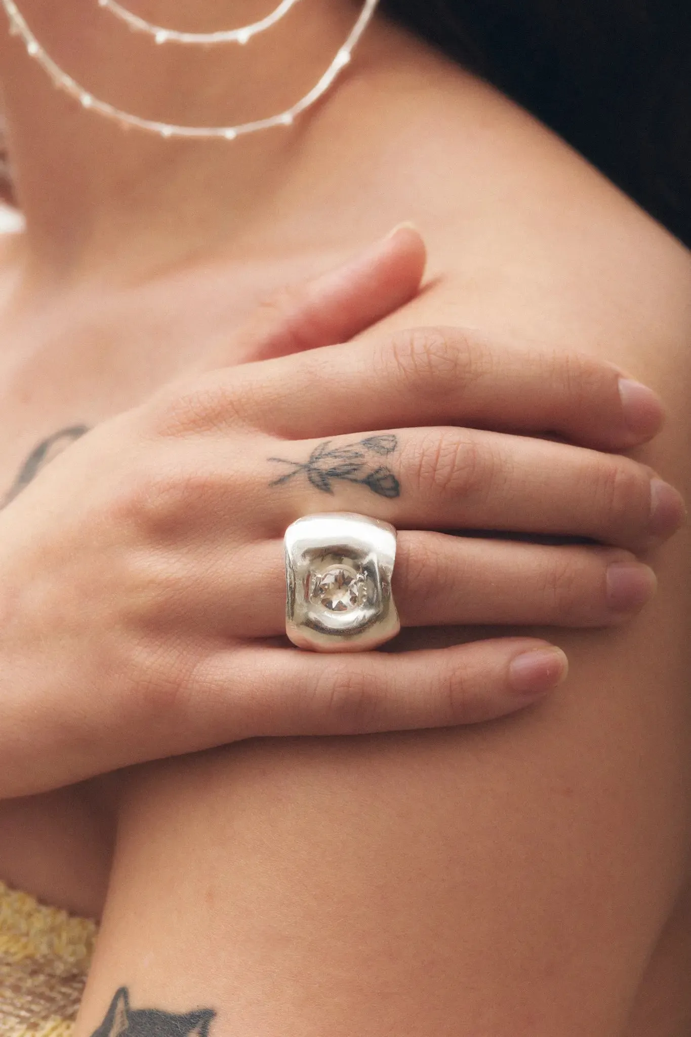 Moma Clear sold by Simuero product image thumbnail 3