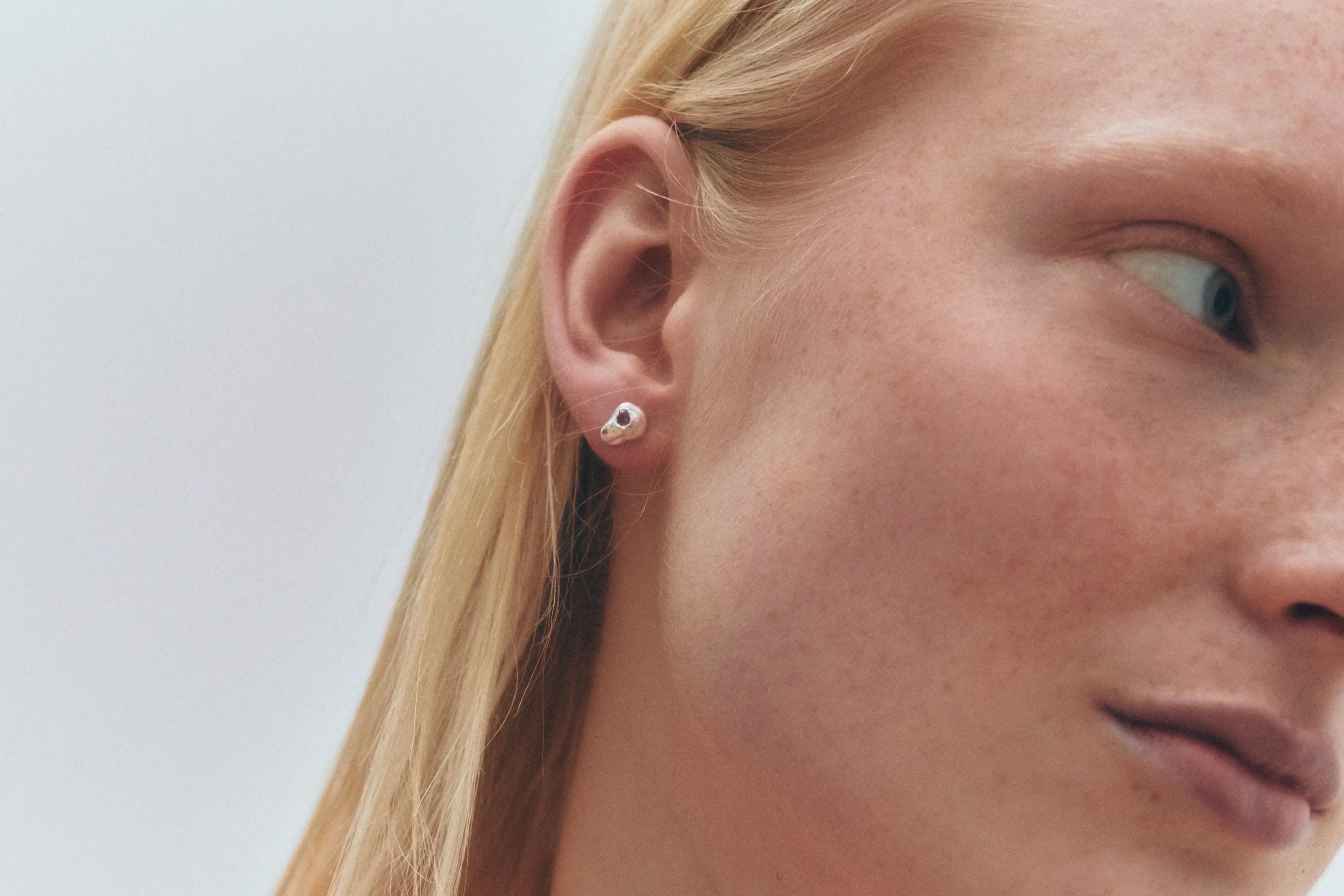 Mare Rose sold by Simuero product image thumbnail 3