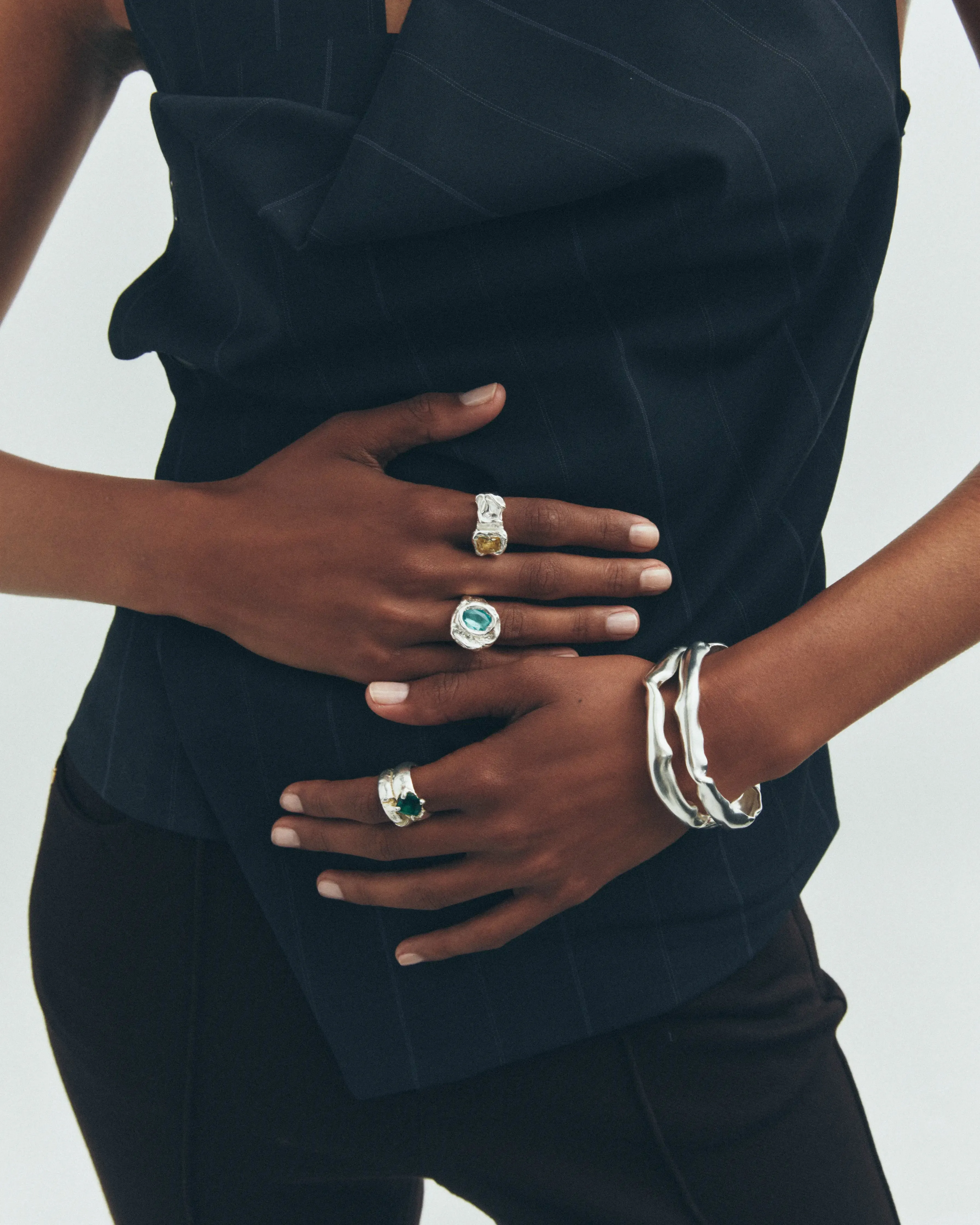 Globo Bracelet sold by Simuero product image thumbnail 3