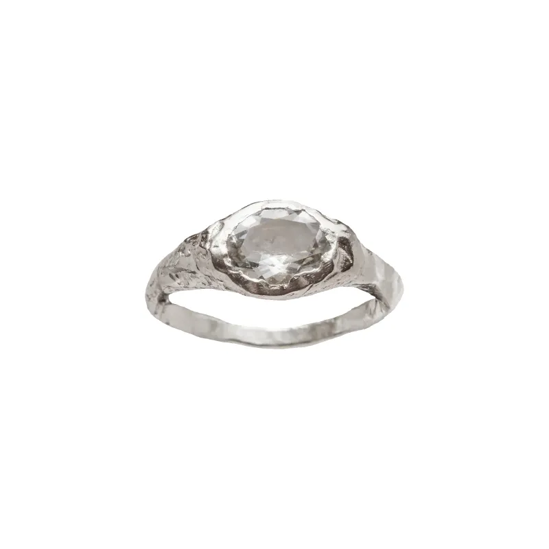 Faro La Mola sold by Simuero