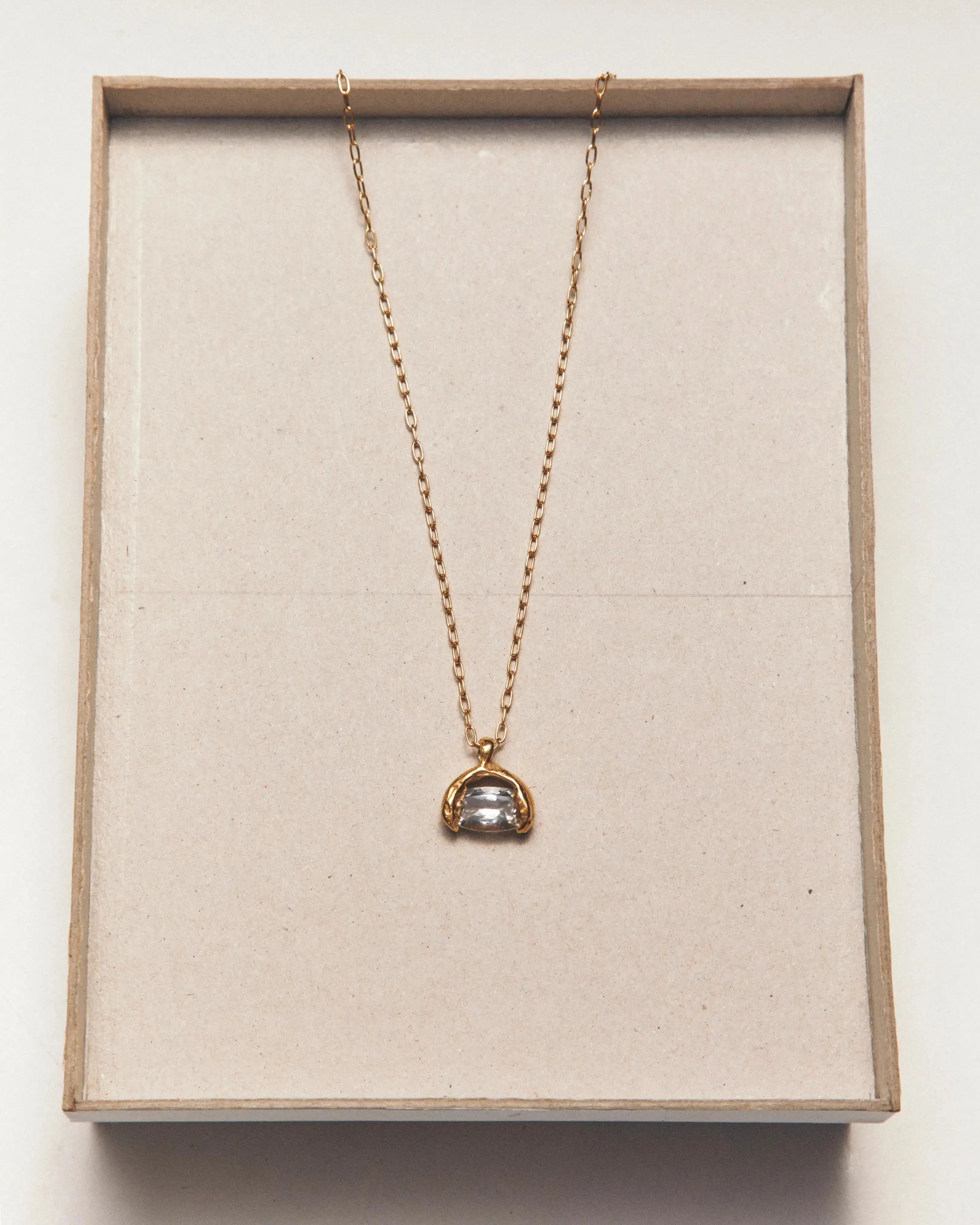 Abril Necklace sold by Simuero product image thumbnail 2