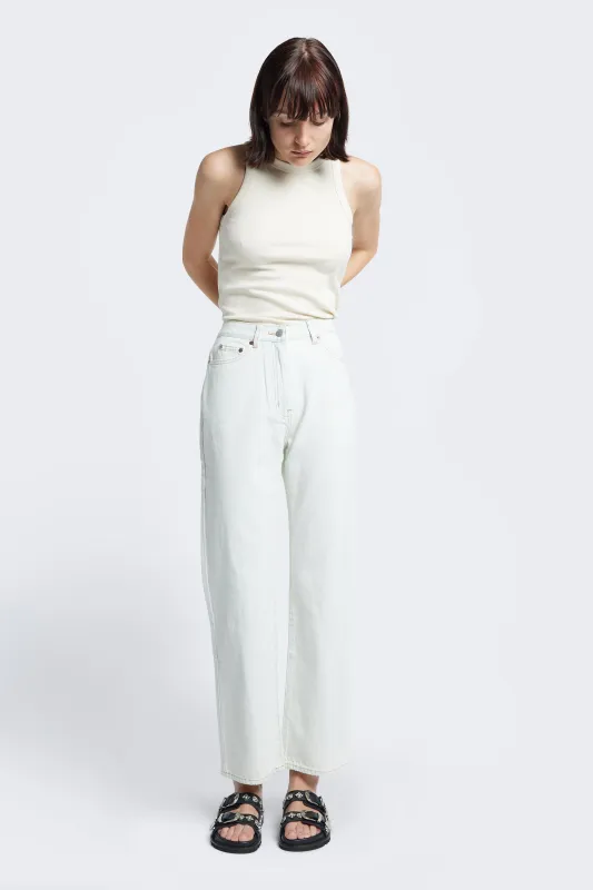 Evade Straight Leg Jean Pale Blue made by Kloke