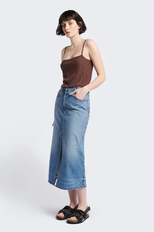 Vivendi Denim Skirt Mid-Blue fade made by Kloke