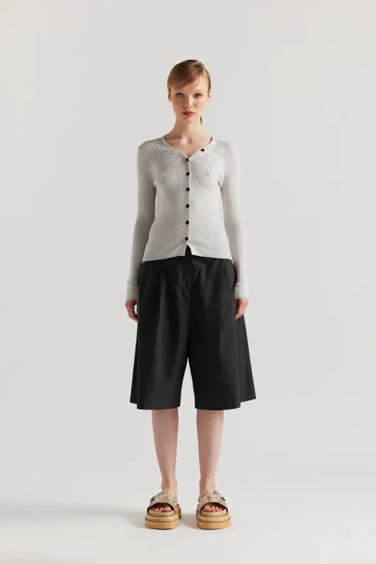 Disorder Short Jet Black made by Kloke