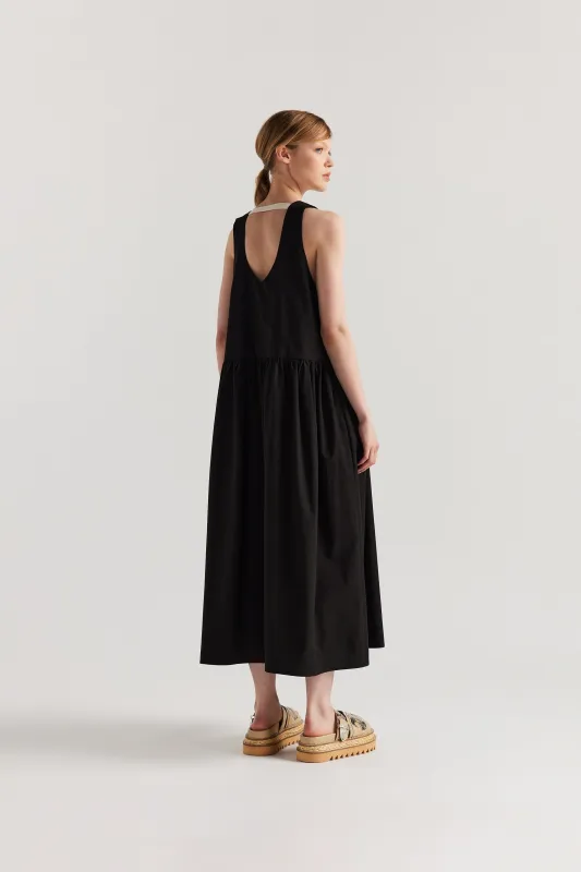 Nilas Dress Black made by Kloke