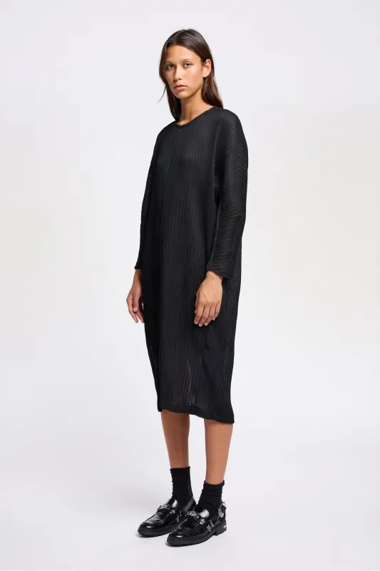 Sequel Dress Black made by Kloke
