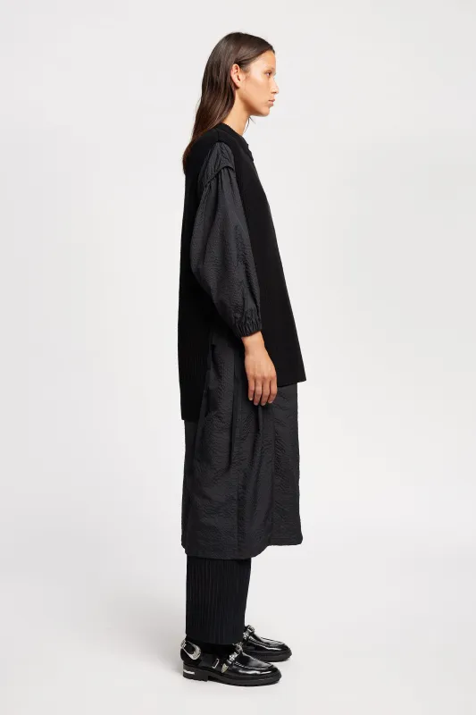 Shard Ribbed Vest Black made by Kloke