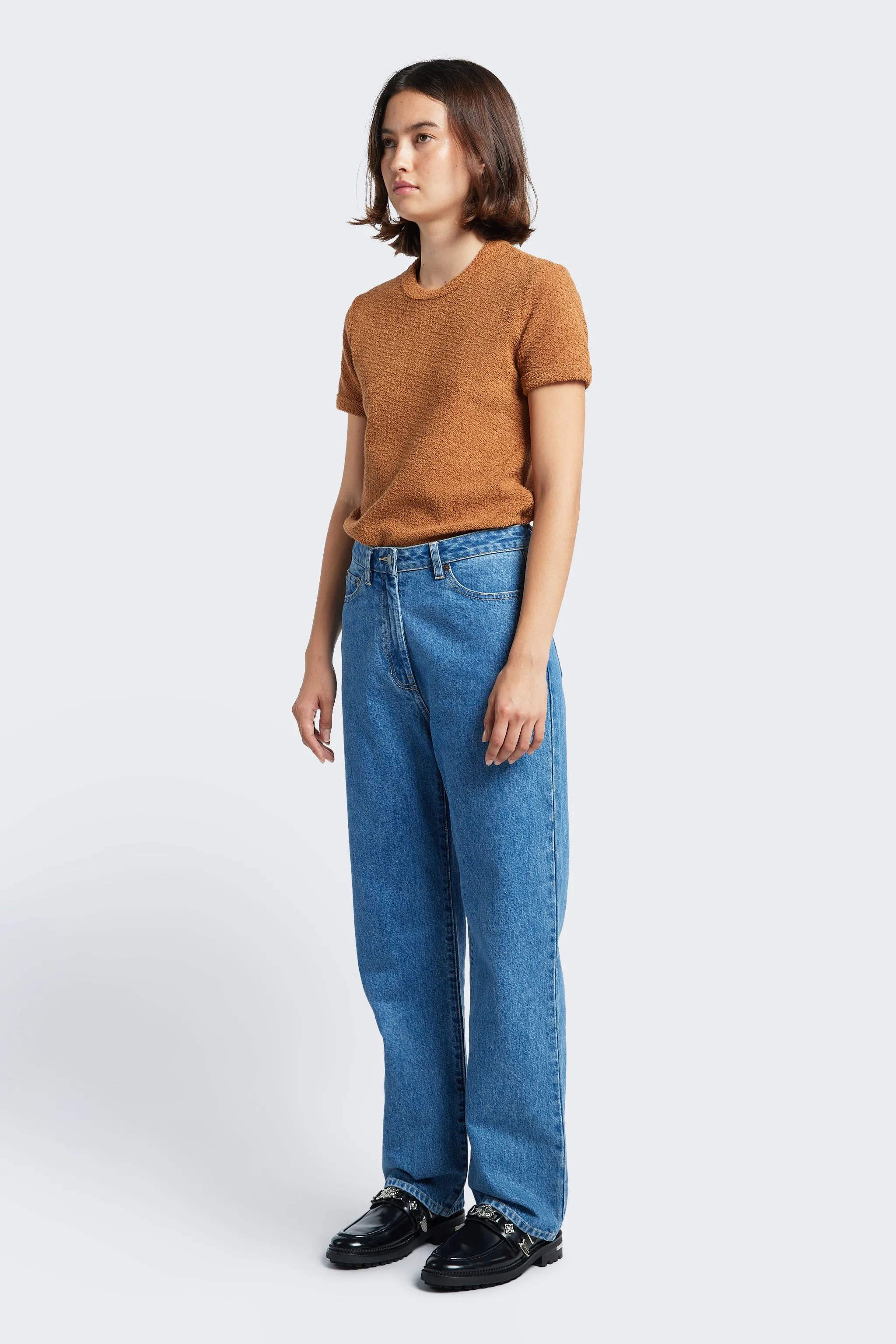 Evade Straight Leg Jean Mid-Wash sold by Kloke product image thumbnail 2