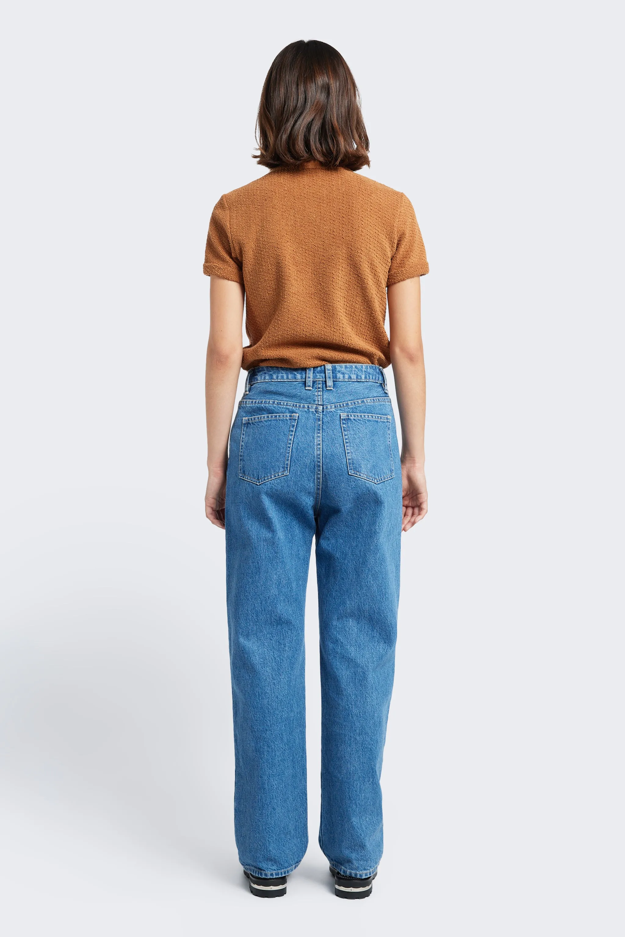 Evade Straight Leg Jean Mid-Wash sold by Kloke product image thumbnail 4