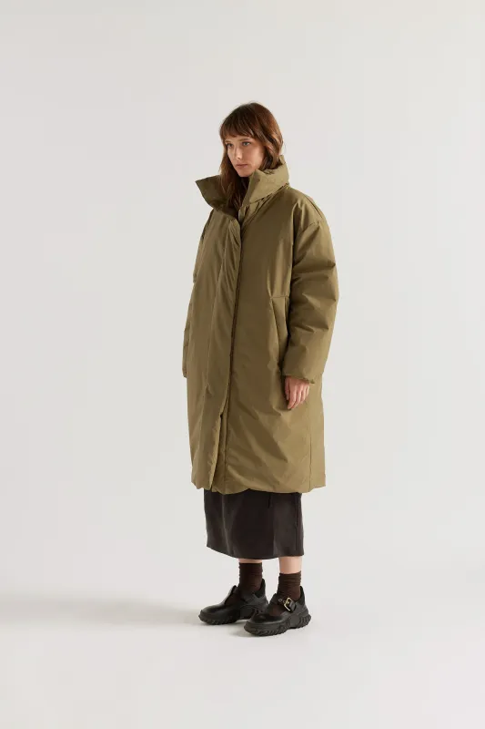 Floating Puffa Coat Olive made by Kloke