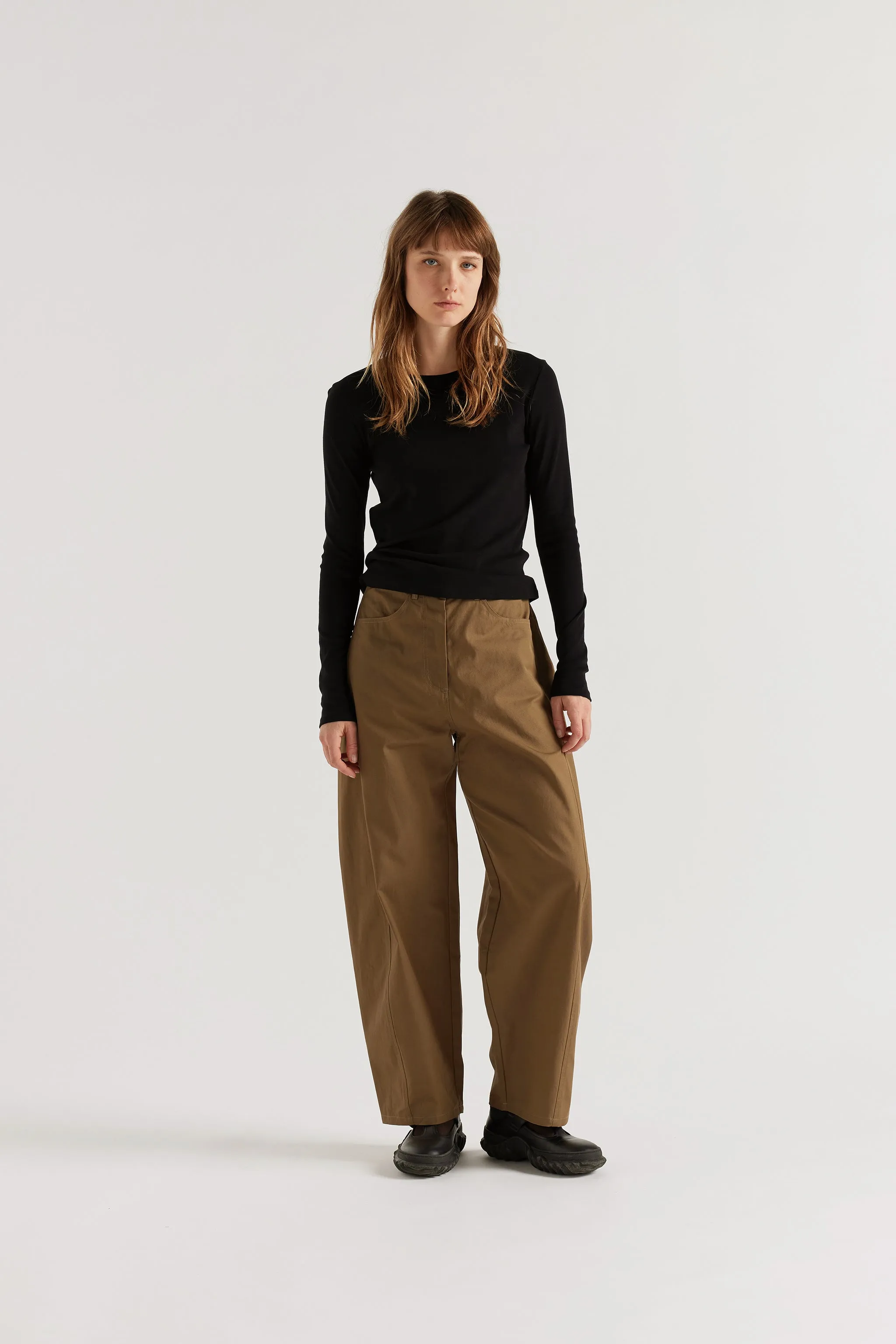 Nacre Pant Olive Tan sold by Kloke