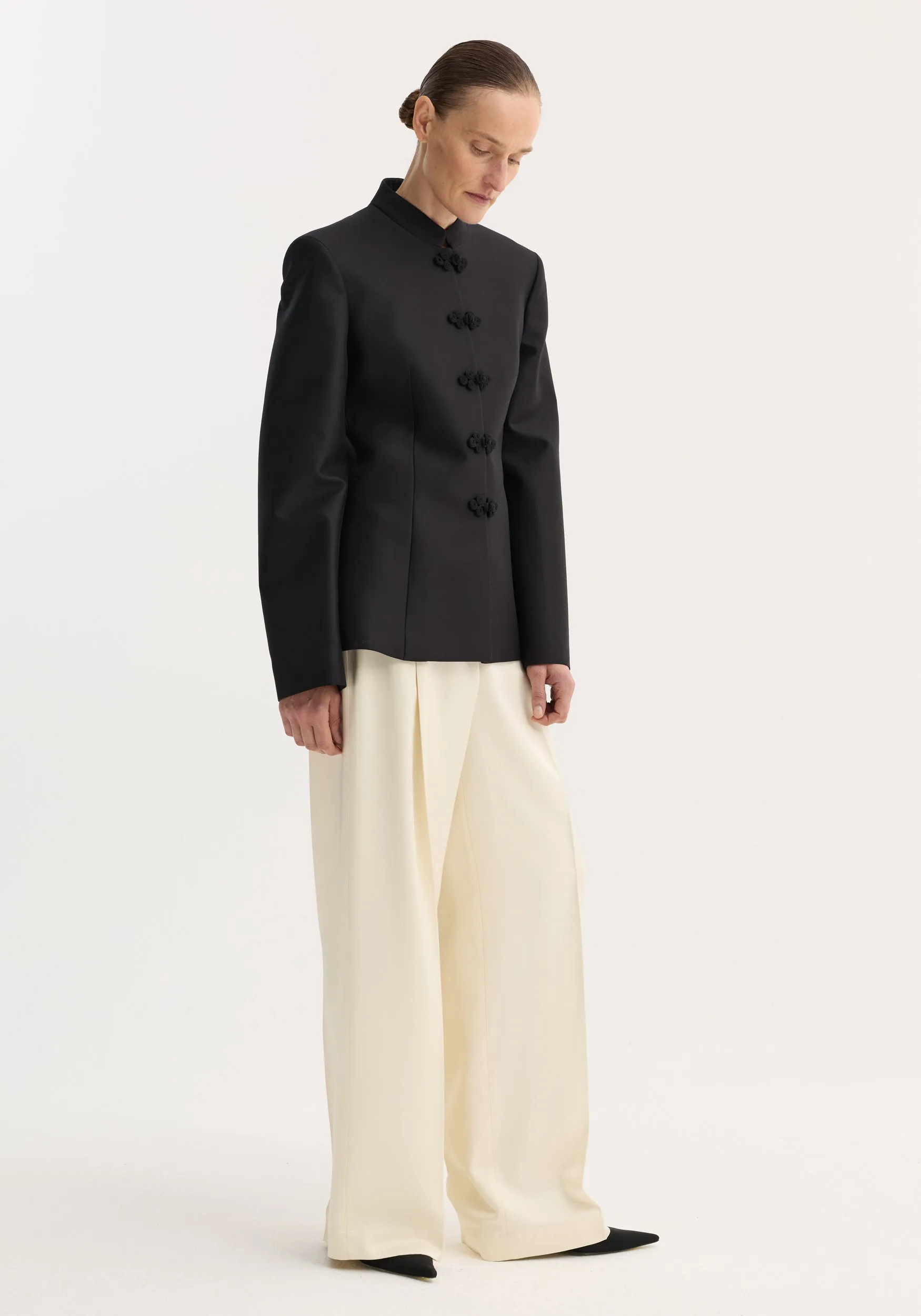 Sculptural pankou closure blazer | black sold by Rohe product image thumbnail 4