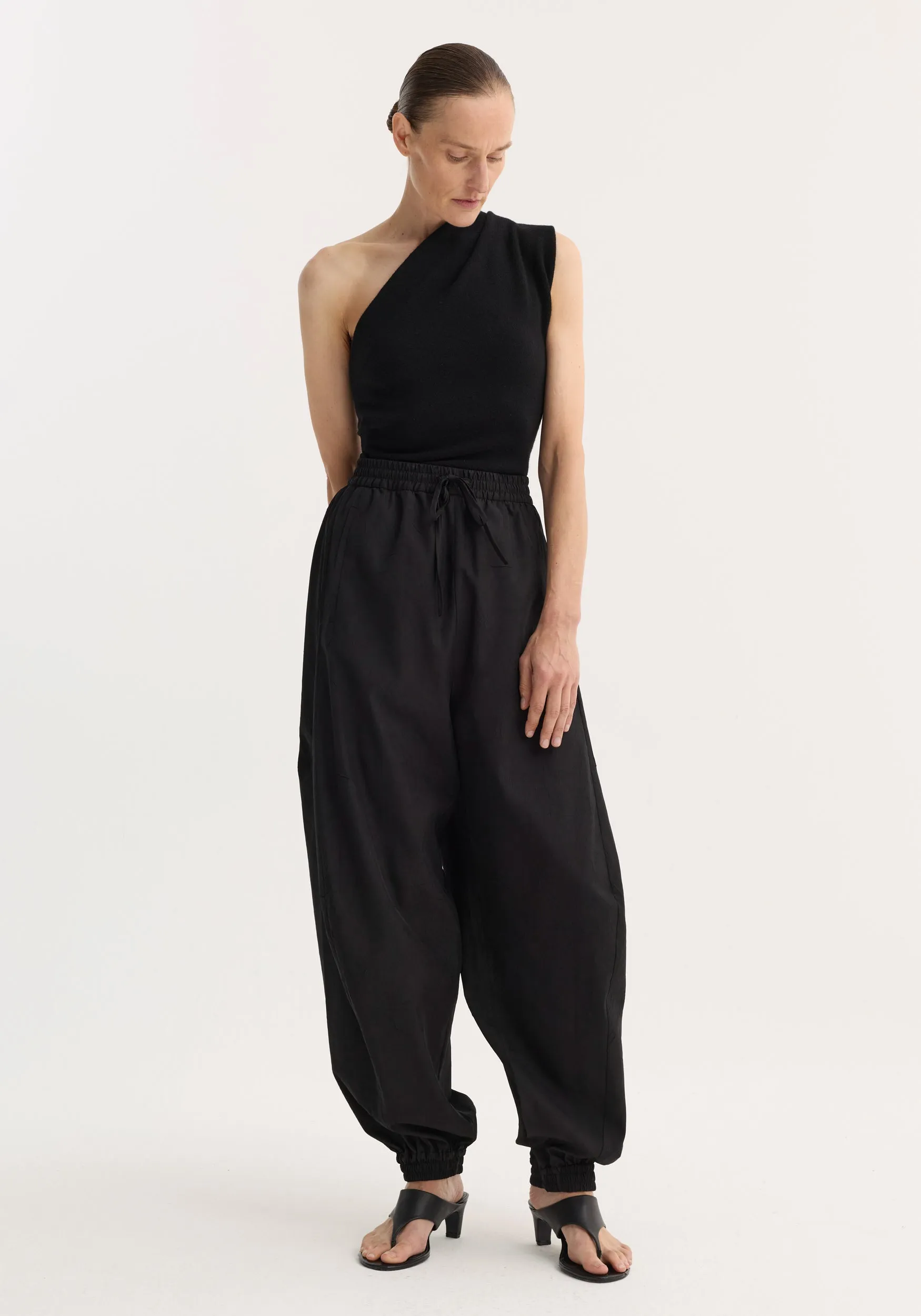 Balloon track pants | black sold by Rohe