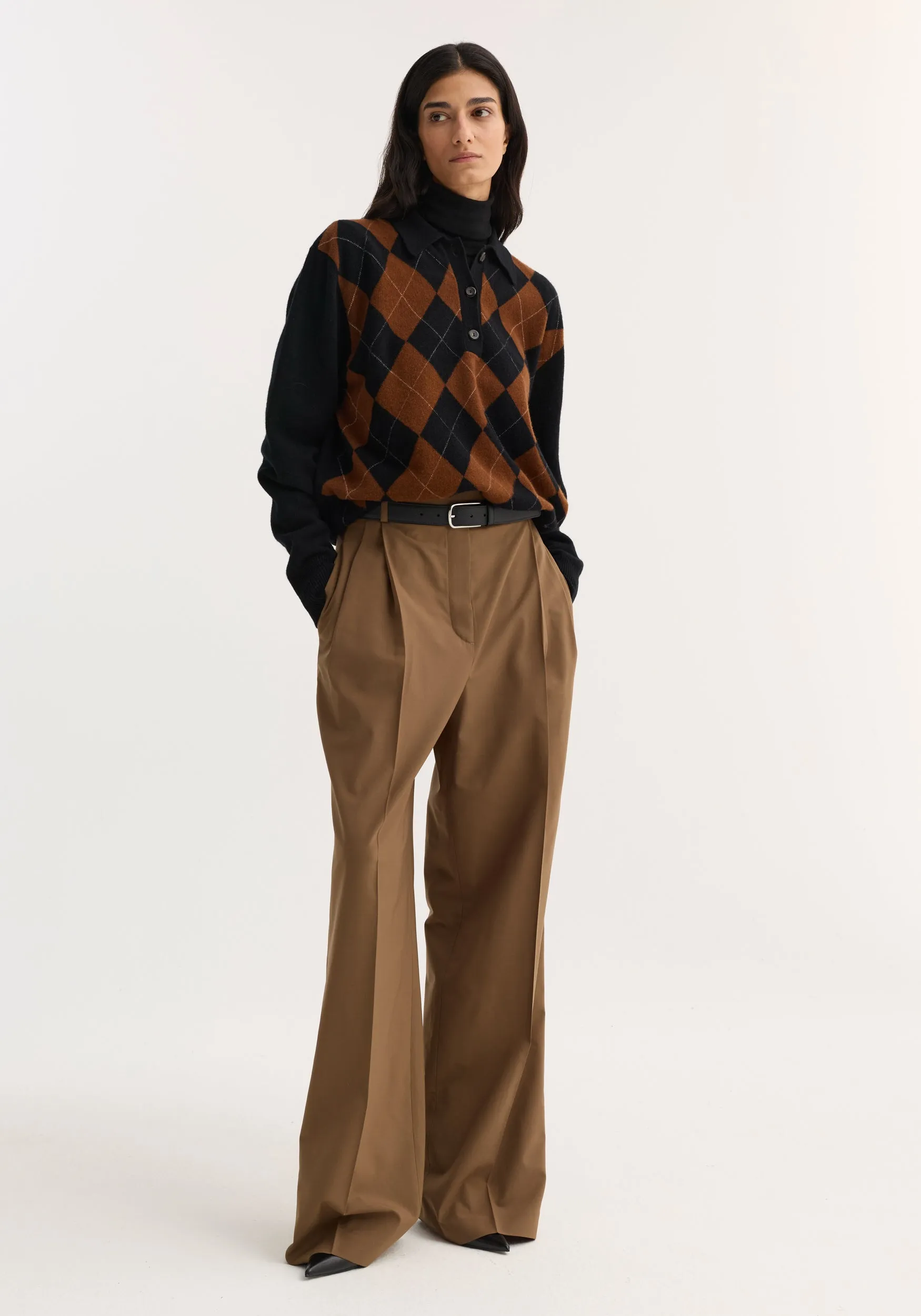Mid-waist tailored trousers | mocha sold by Rohe