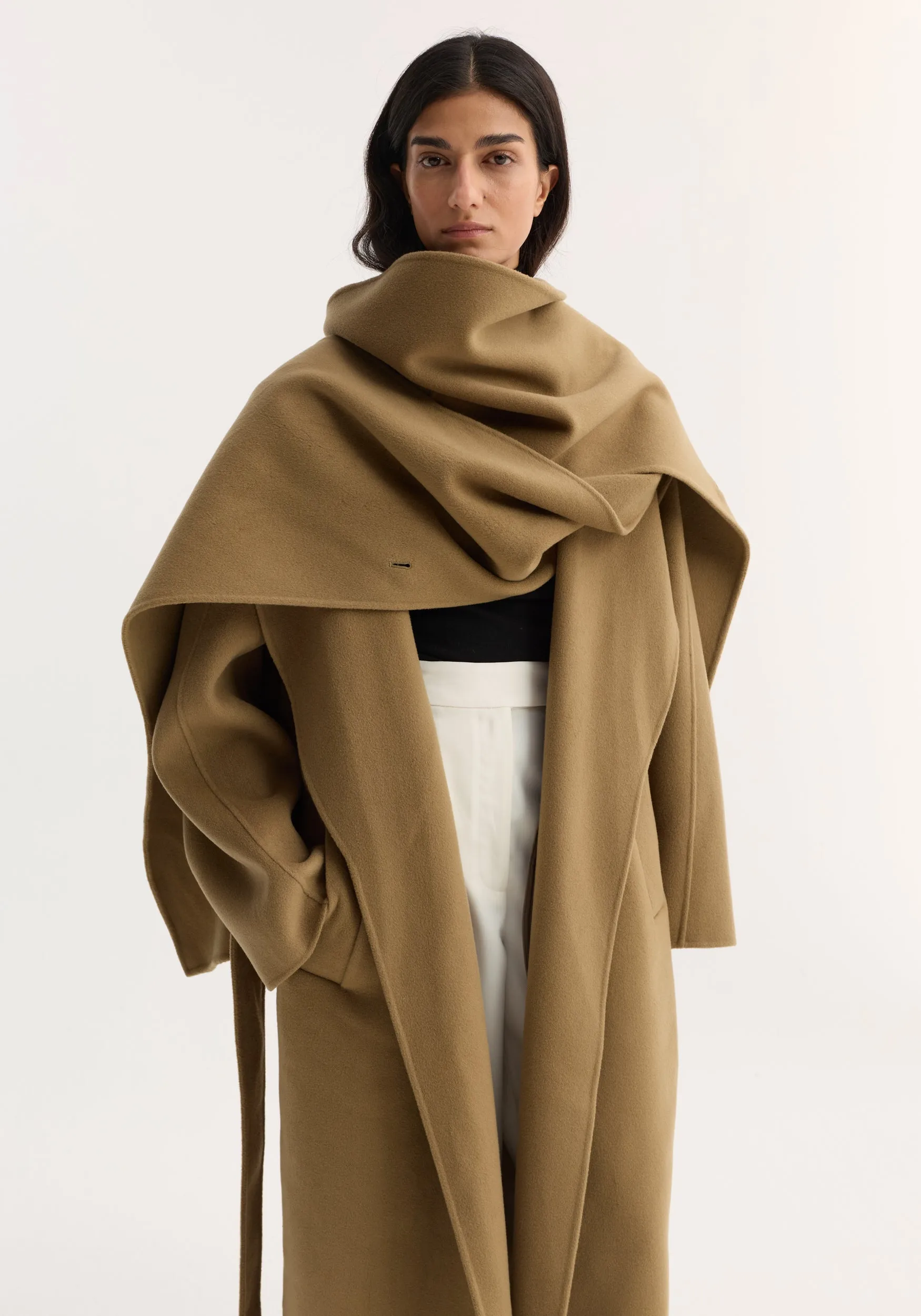 Signature double-faced scarf coat | camel sold by Rohe product image thumbnail 3