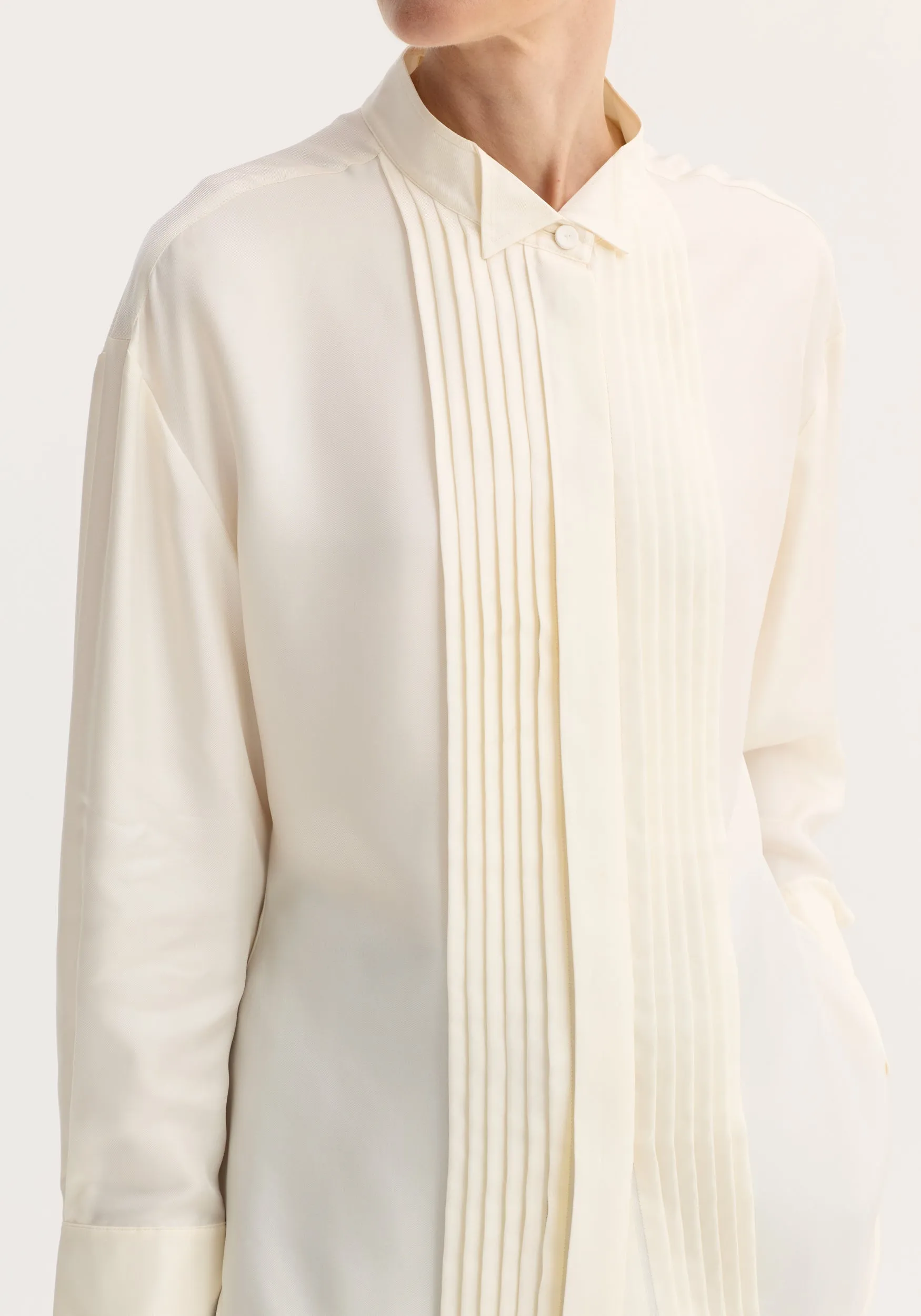 Shaped tuxedo silk shirt | cream sold by Rohe product image thumbnail 4