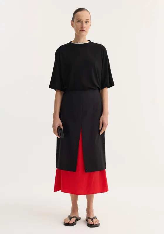Contrast upside-down skirt | black made by Rohe