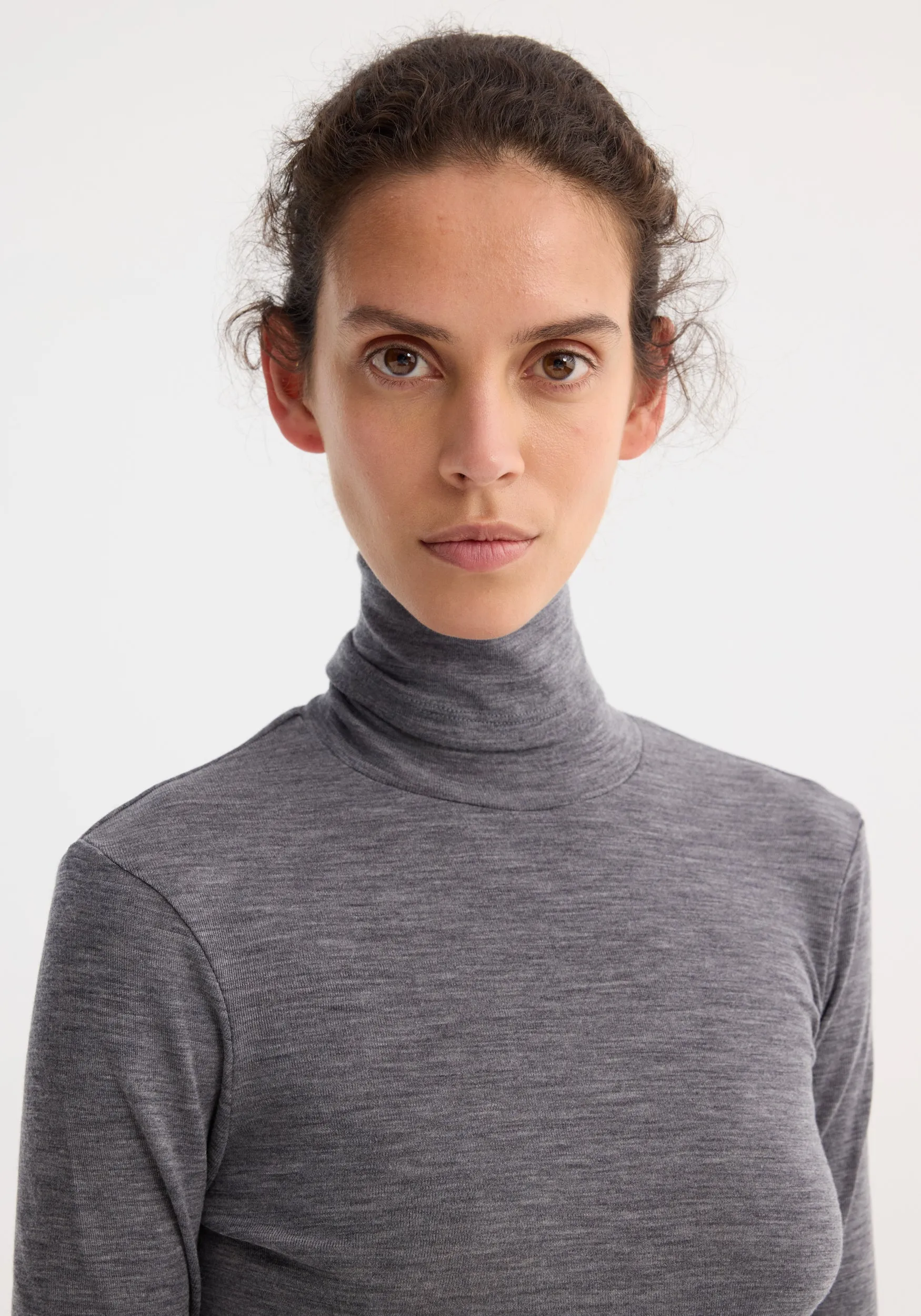 Fine merino turtleneck | mid grey melange sold by Rohe product image thumbnail 3