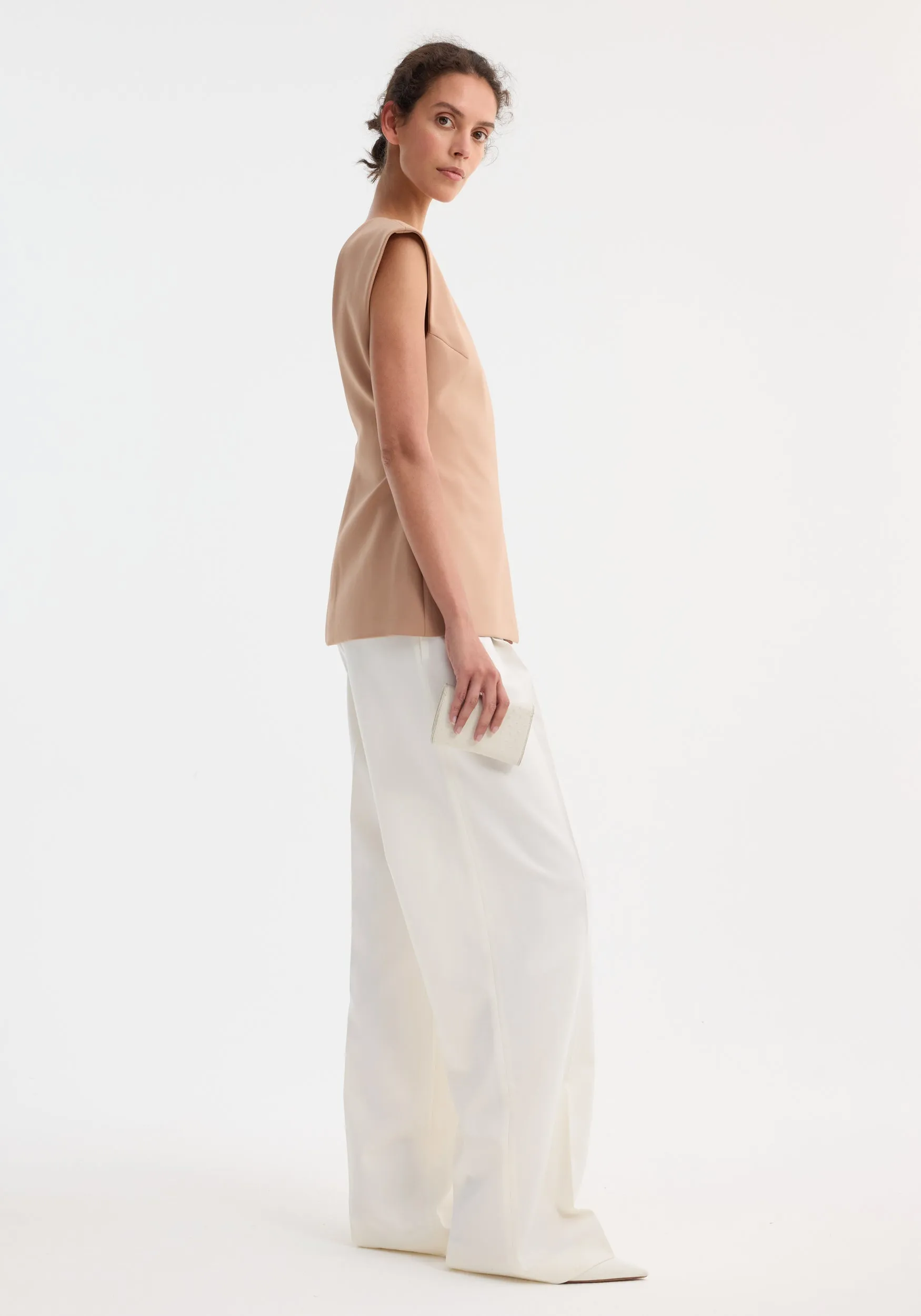 Curved open back top | powder sold by Rohe product image thumbnail 3