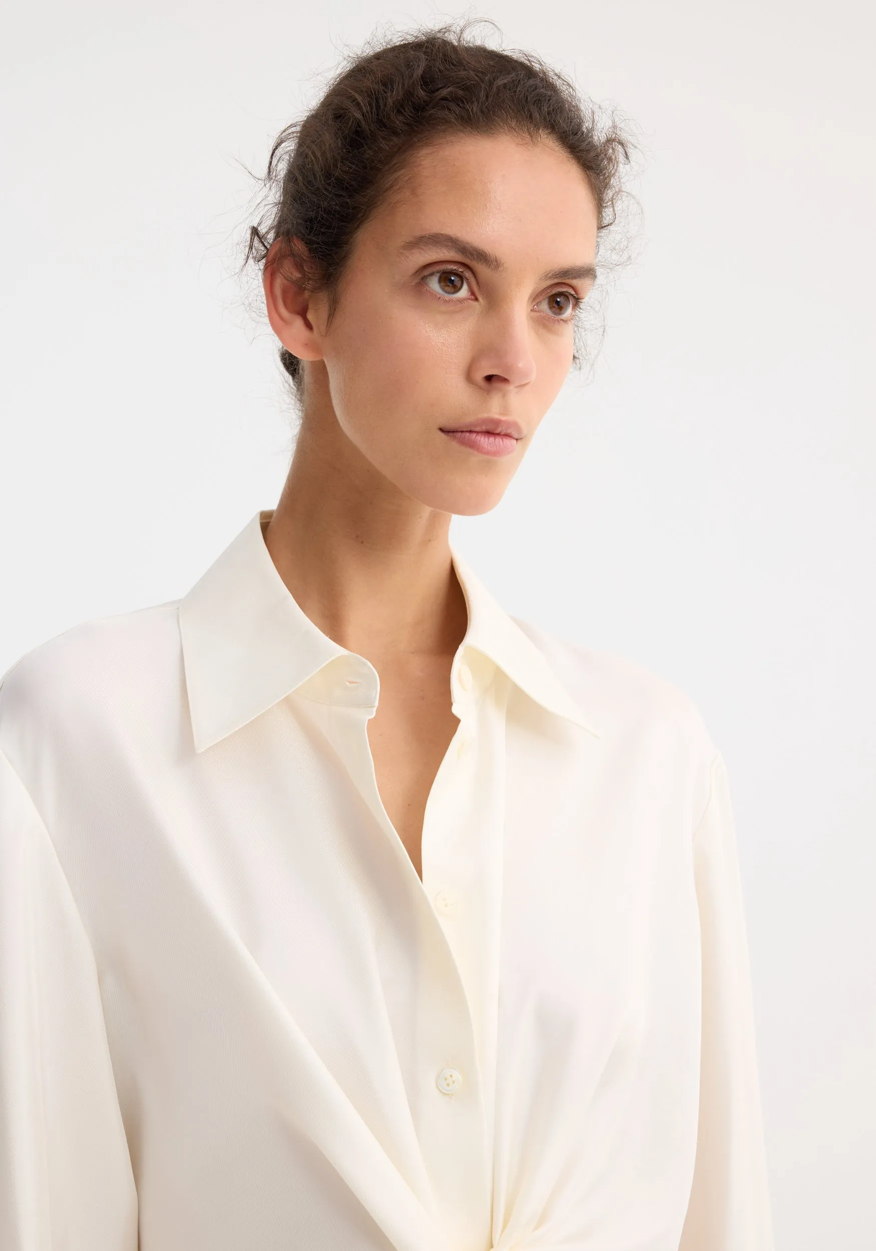 Silk knotted shirt | cream sold by Rohe product image thumbnail 4