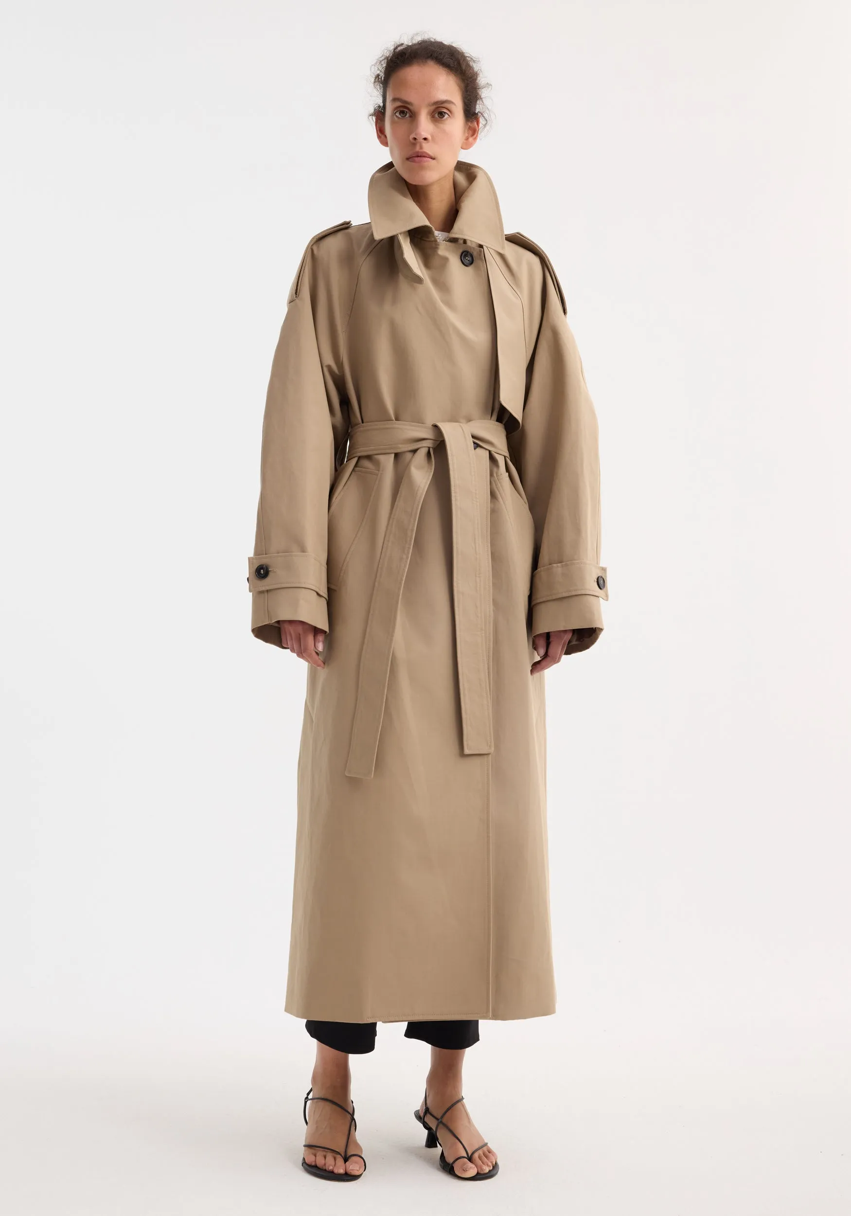 Oversized classic trench | clay sold by Rohe