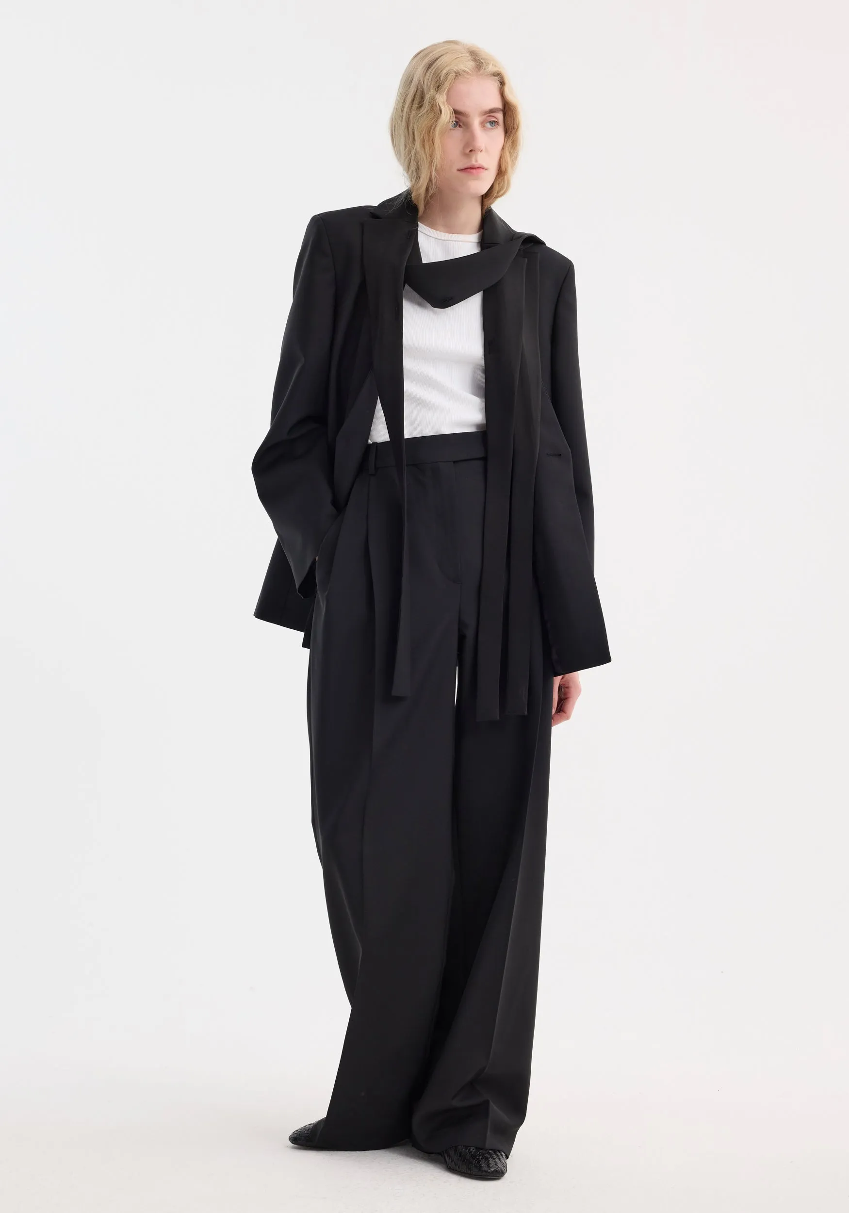 Deconstructed satin lapel suit jacket | black sold by Rohe product image thumbnail 4