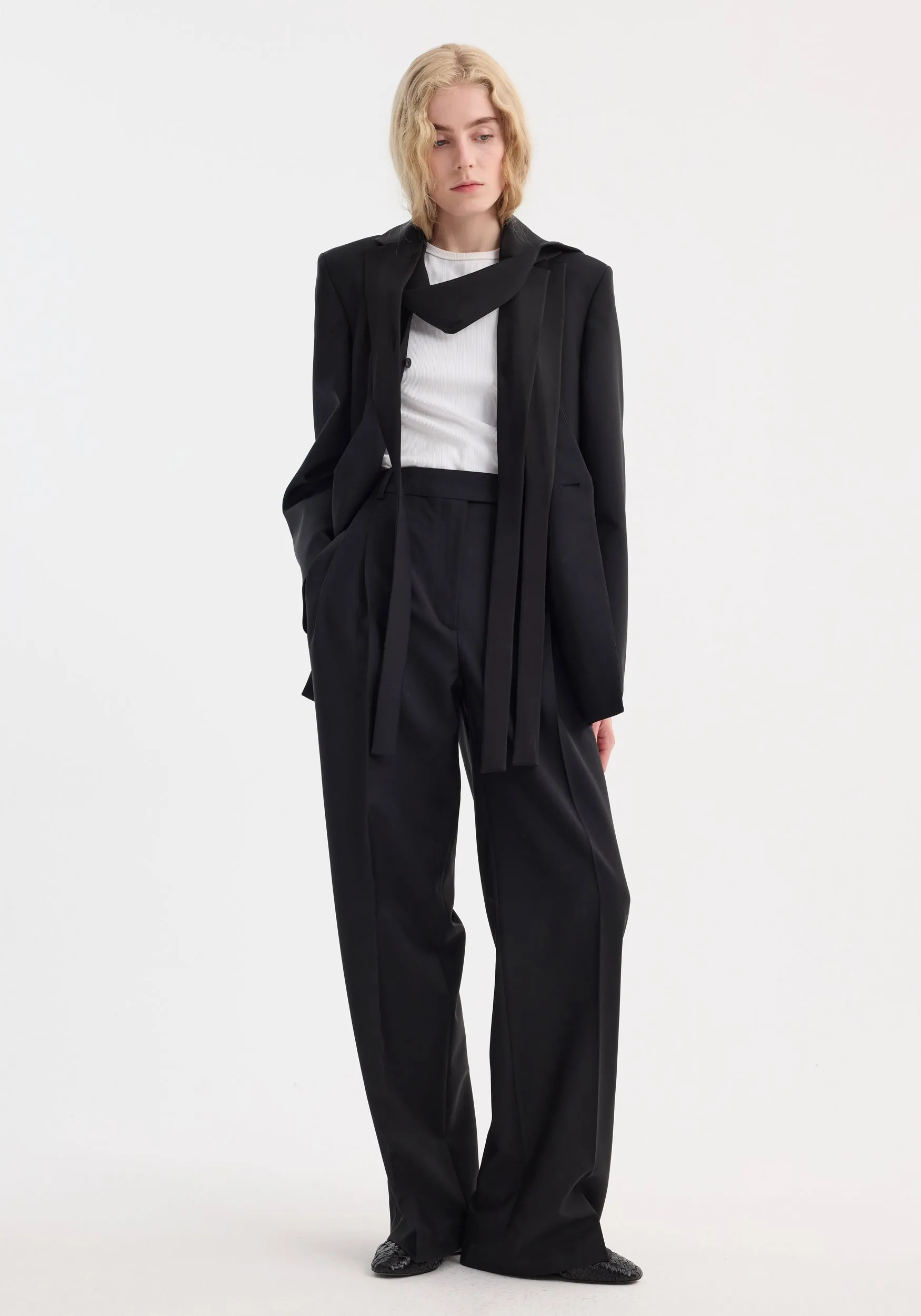 Deconstructed satin lapel suit jacket | black sold by Rohe
