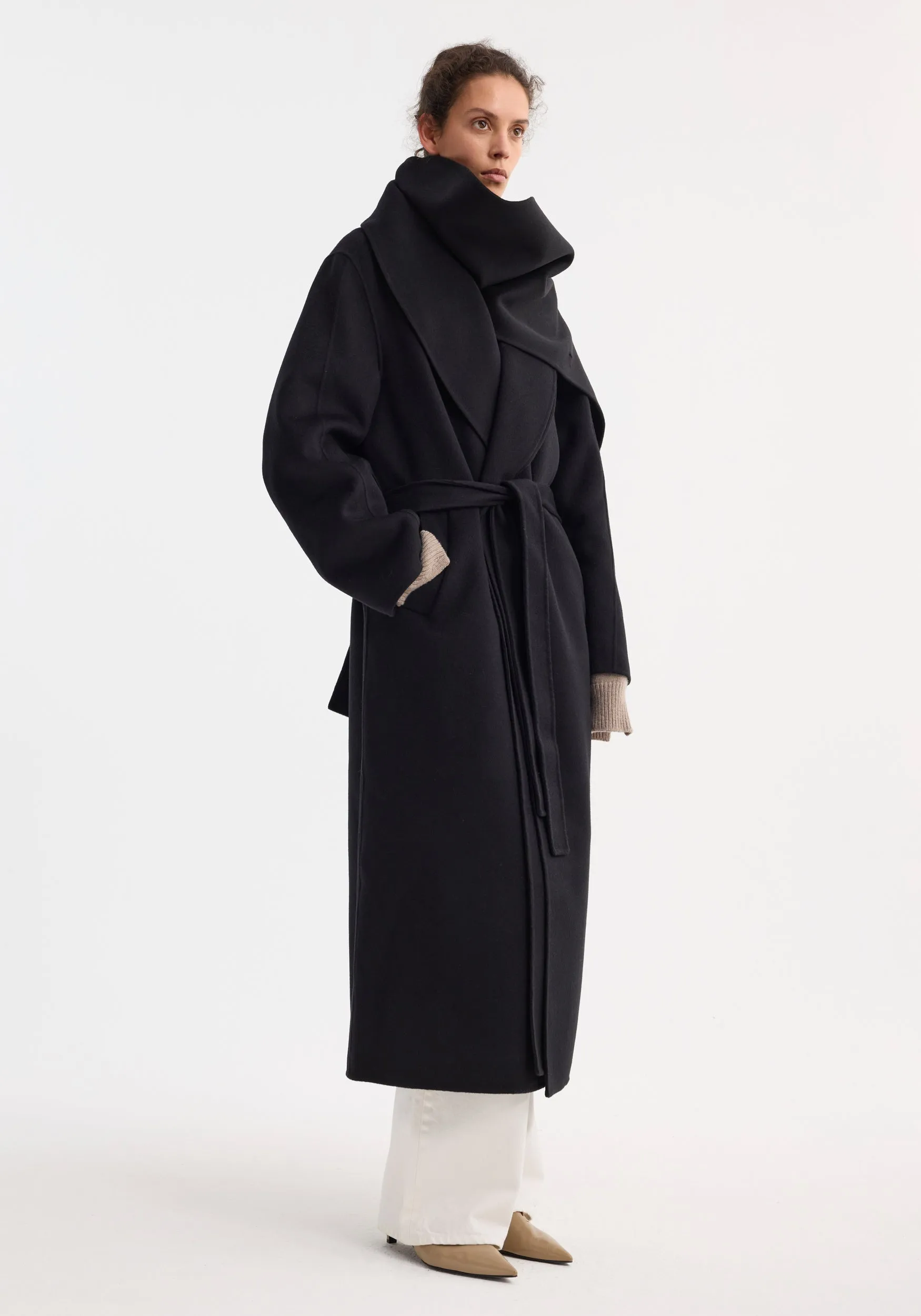 Signature double-faced scarf coat with belt | black sold by Rohe product image thumbnail 2