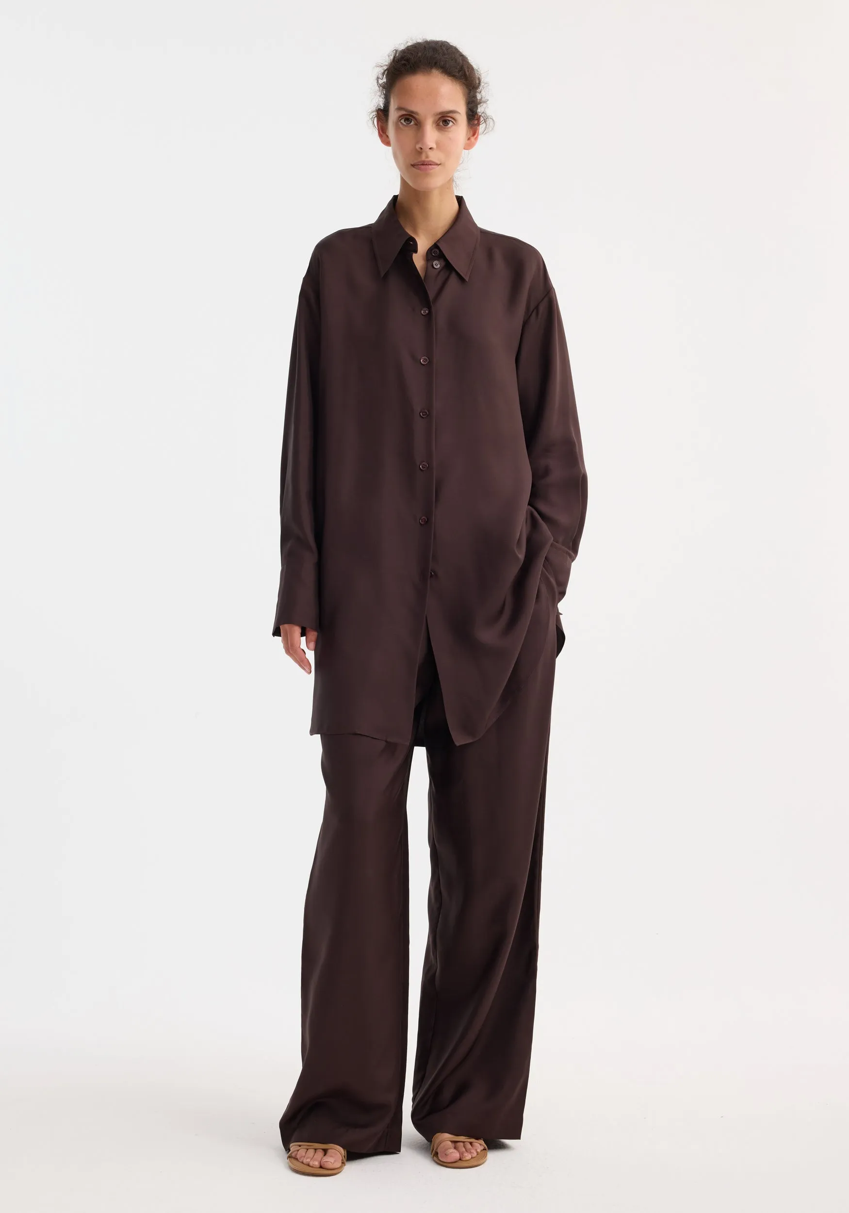 Signature elongated silk shirt | mahogany sold by Rohe