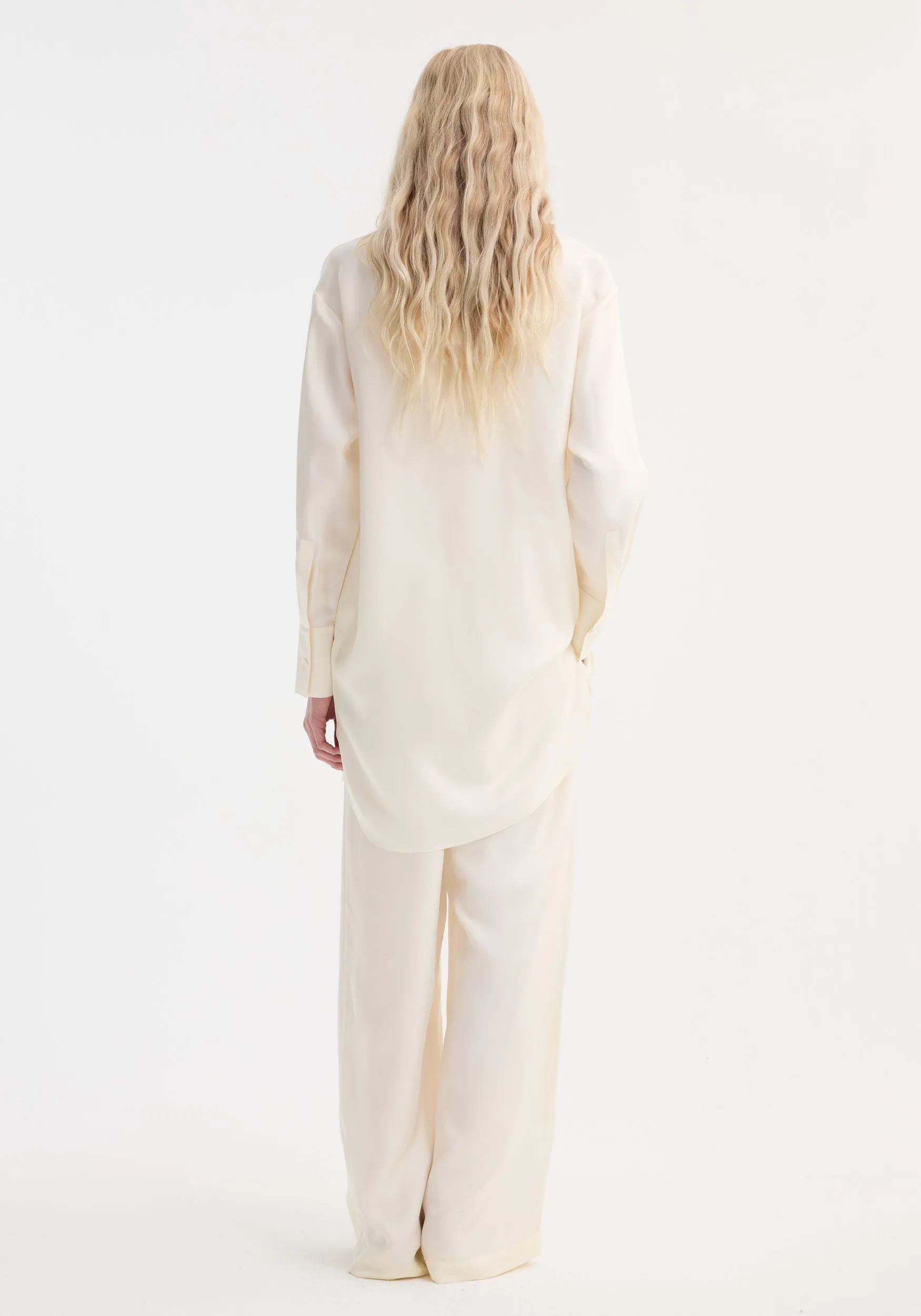Signature elongated silk shirt | cream sold by Rohe product image thumbnail 4