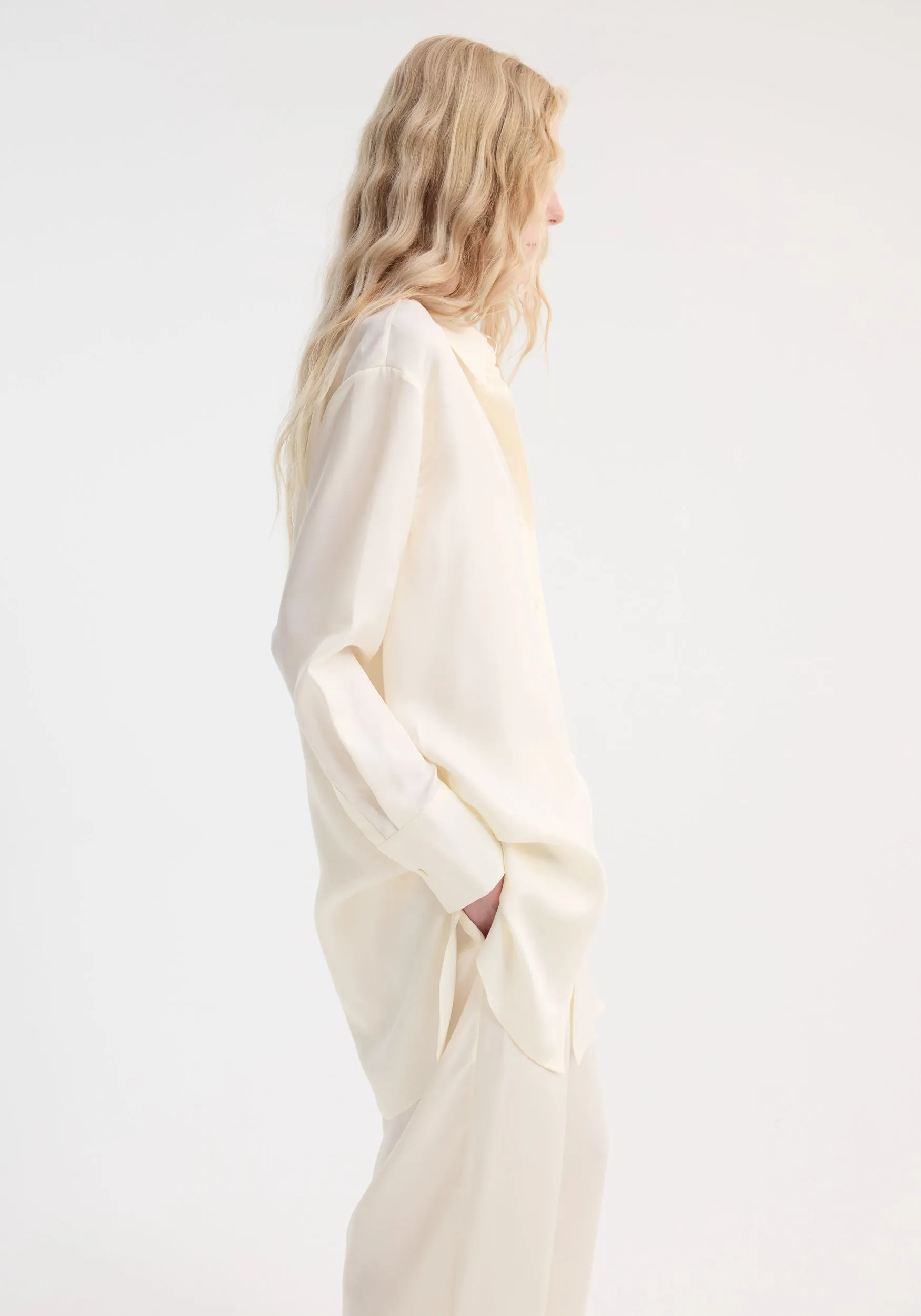Signature elongated silk shirt | cream sold by Rohe product image thumbnail 3