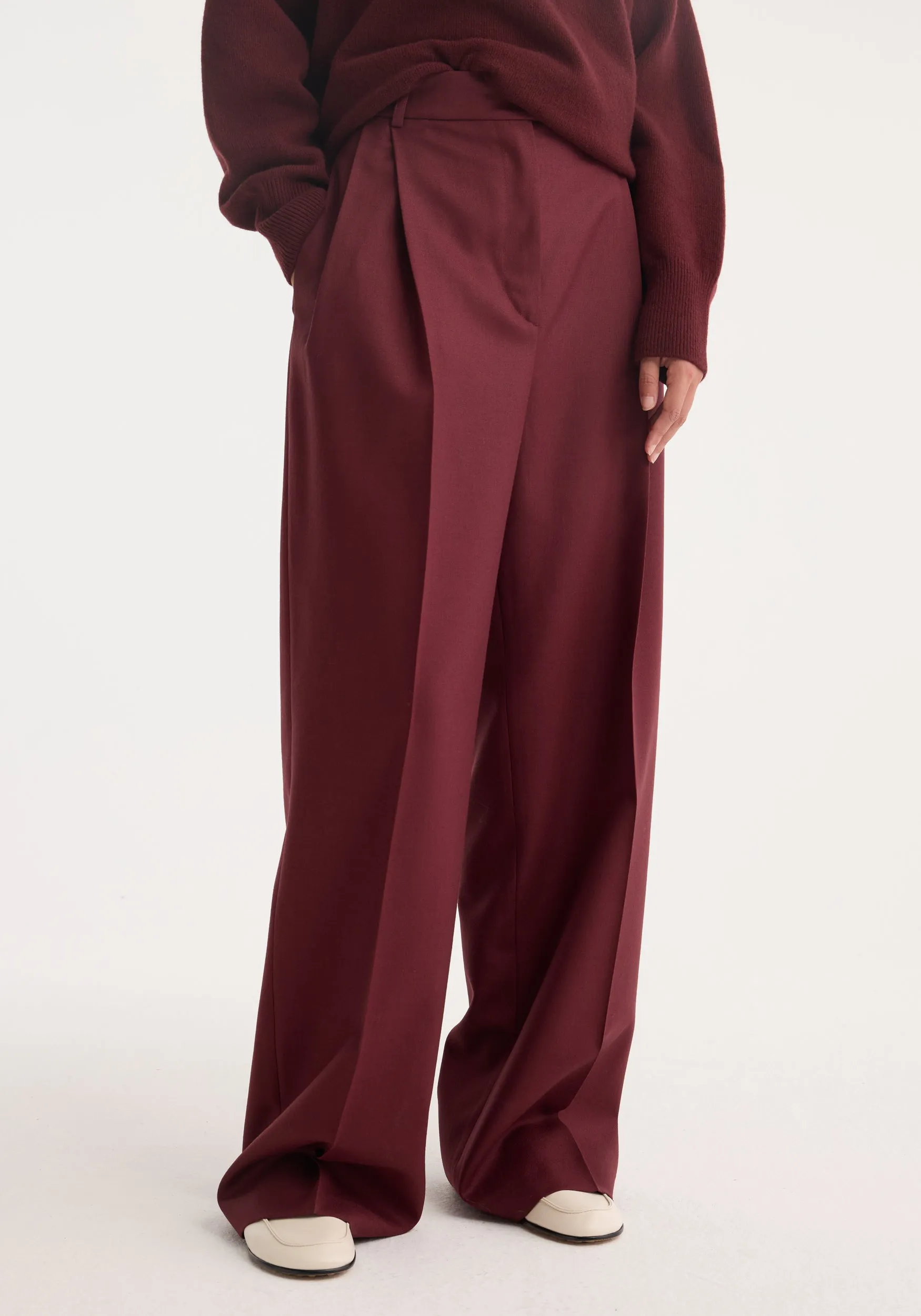 Mid-waist tailored trousers | burgundy sold by Rohe product image thumbnail 4
