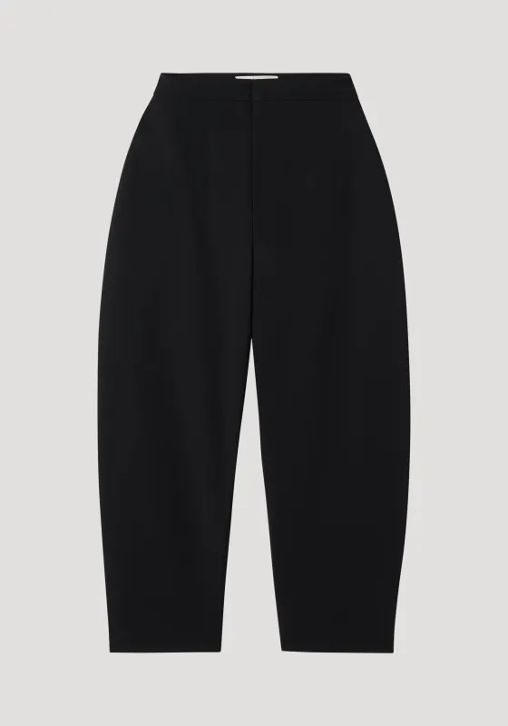 Sculptural trousers | black made by Rohe