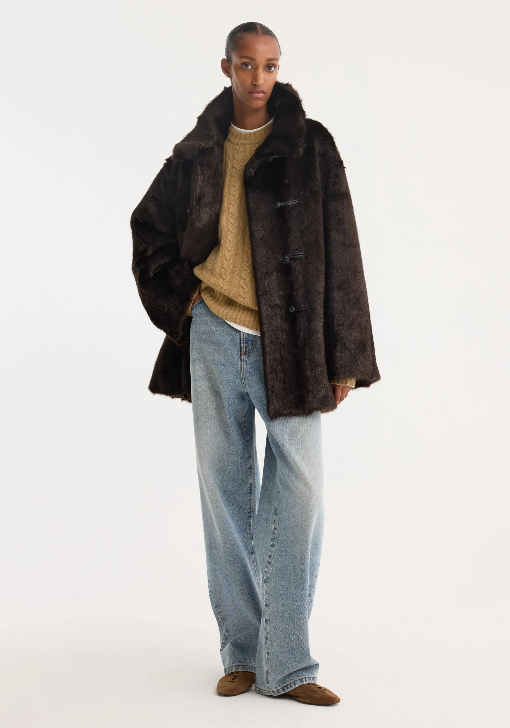 Pankou closure faux fur short coat | dark brown sold by Rohe product image thumbnail 4