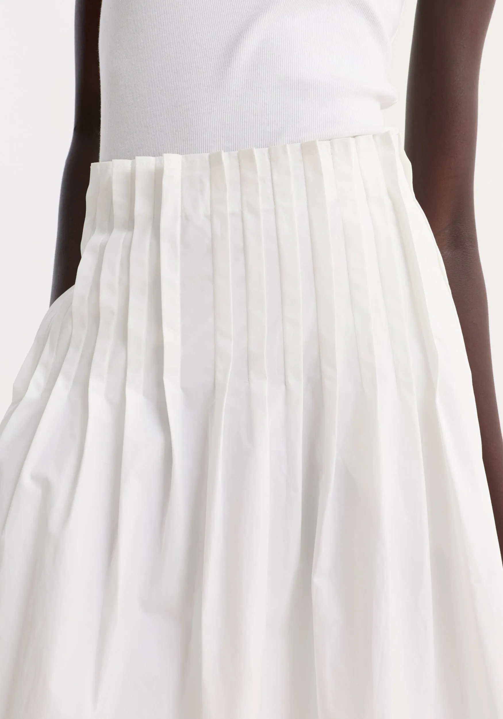 Pleated poplin maxi skirt | optic white sold by Rohe product image thumbnail 3