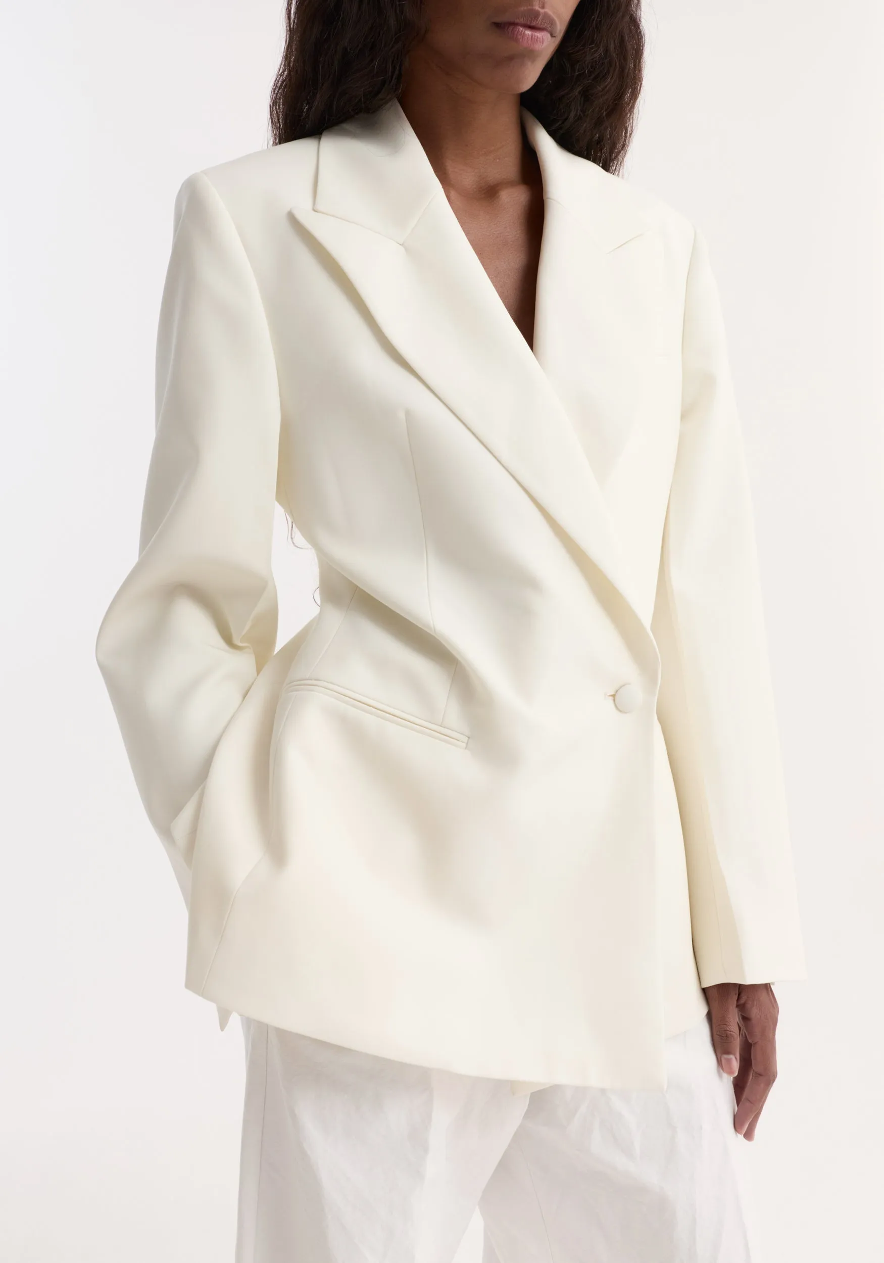 Hourglass shaped blazer | off white sold by Rohe product image thumbnail 2