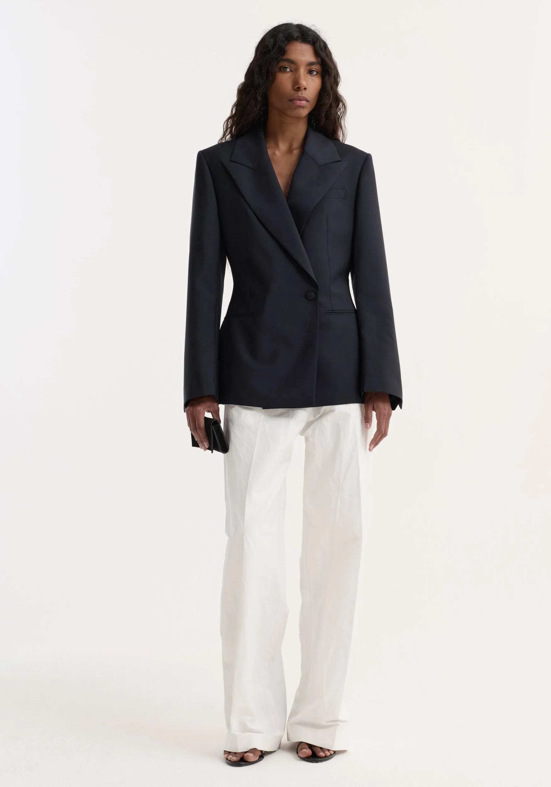 Hourglass shaped blazer | navy sold by Rohe