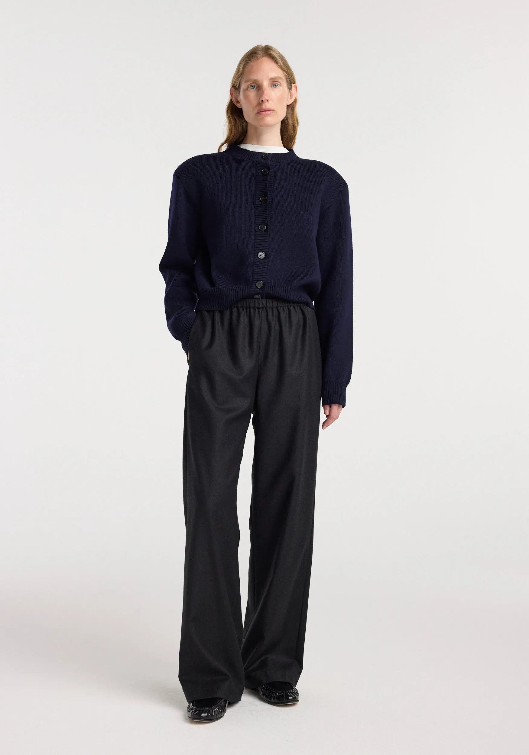 Relaxed fit trousers | anthracite melange sold by Rohe