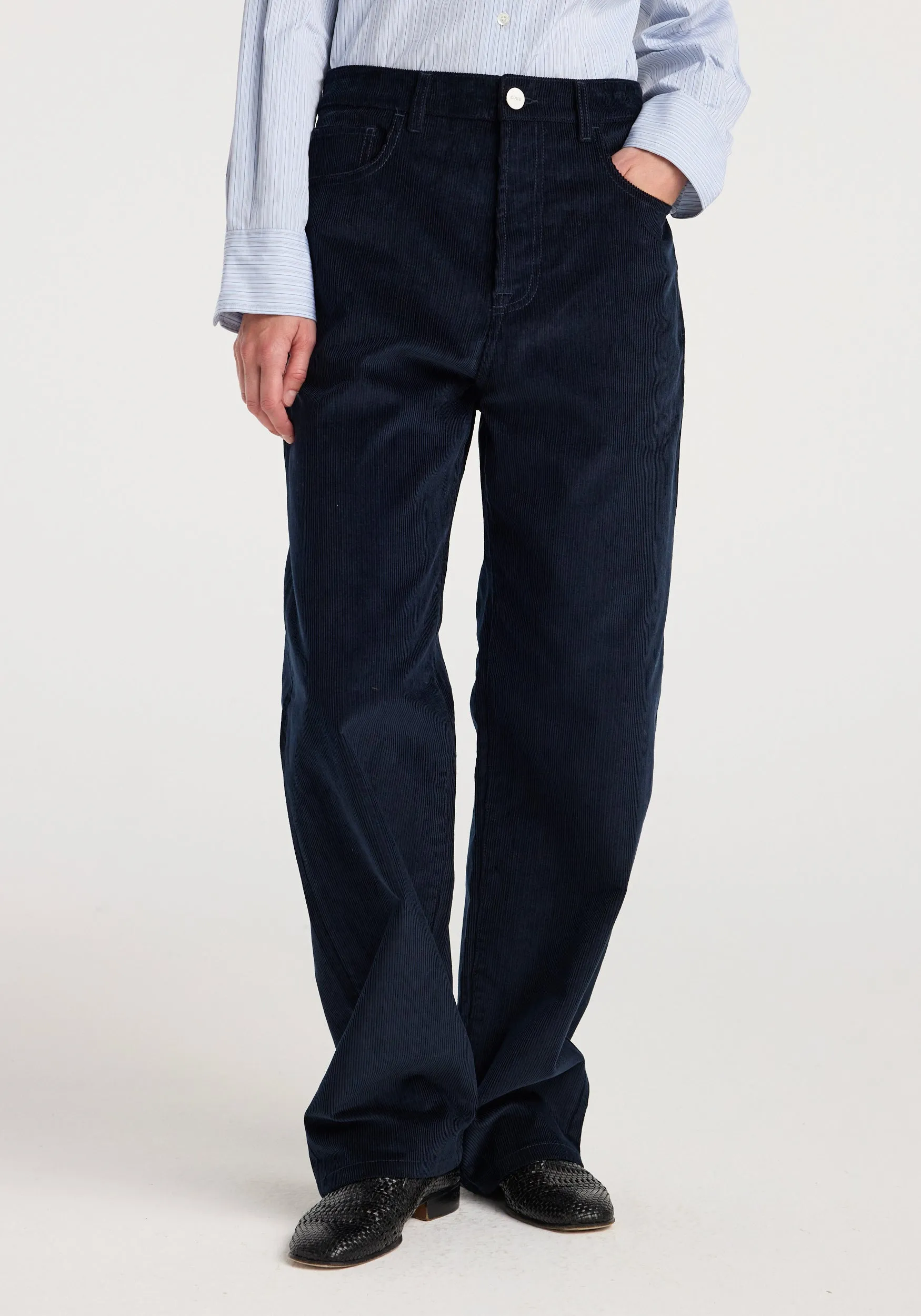 Bruun - Signature baggy corduroy | night sold by Rohe product image thumbnail 3