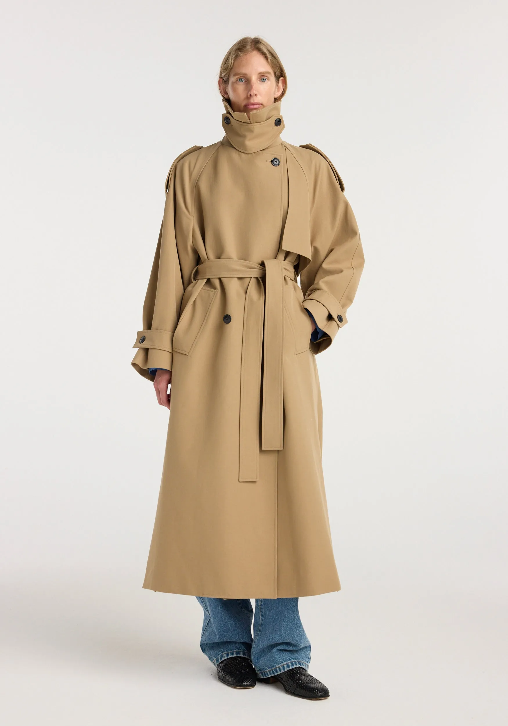 Classic trench | beige sold by Rohe product image thumbnail 2